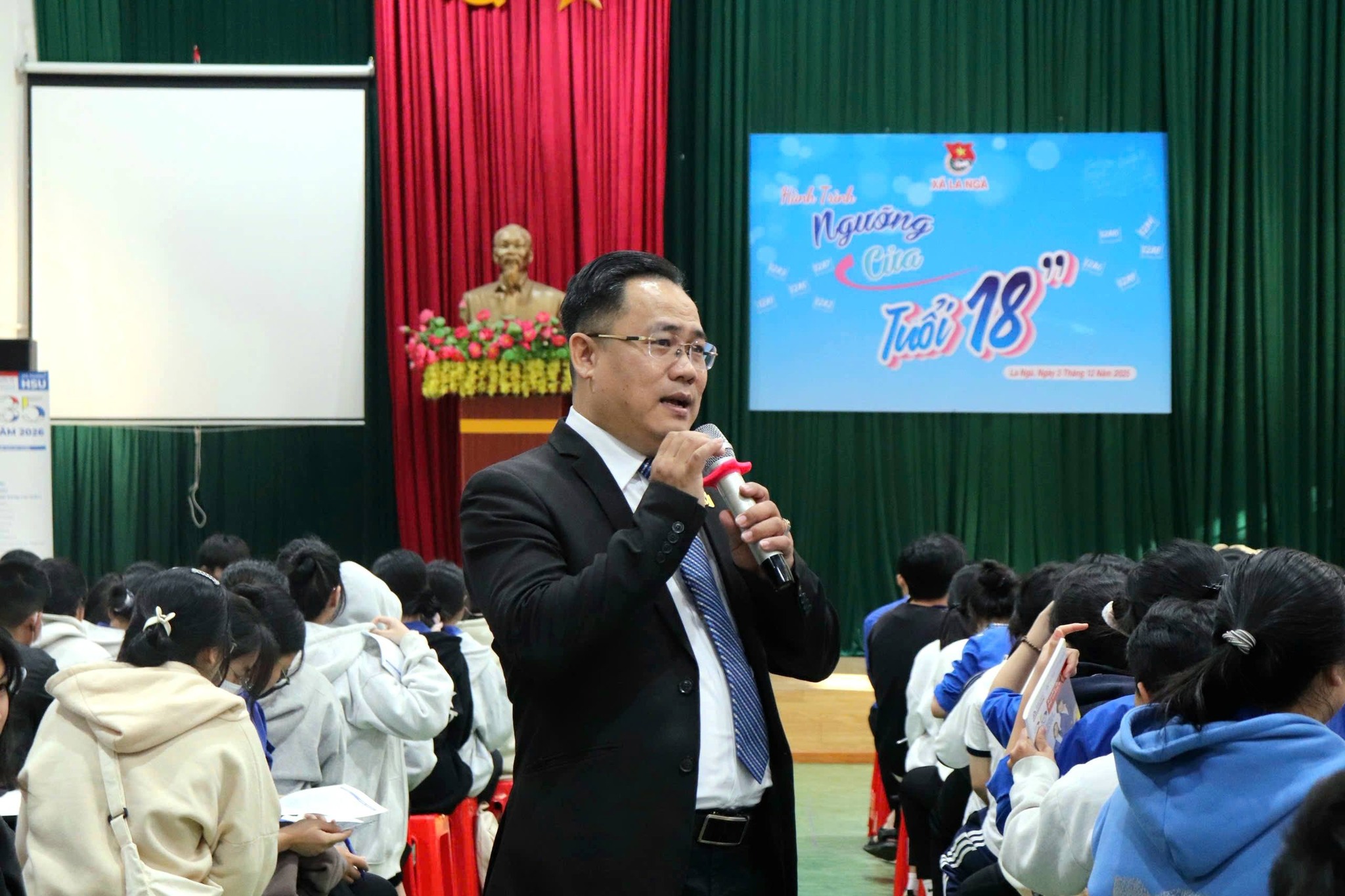 HSU đồng hành THPT Điểu Cải: tăng cơ hội nhận học bổng sớm 2026 lên đến 70%