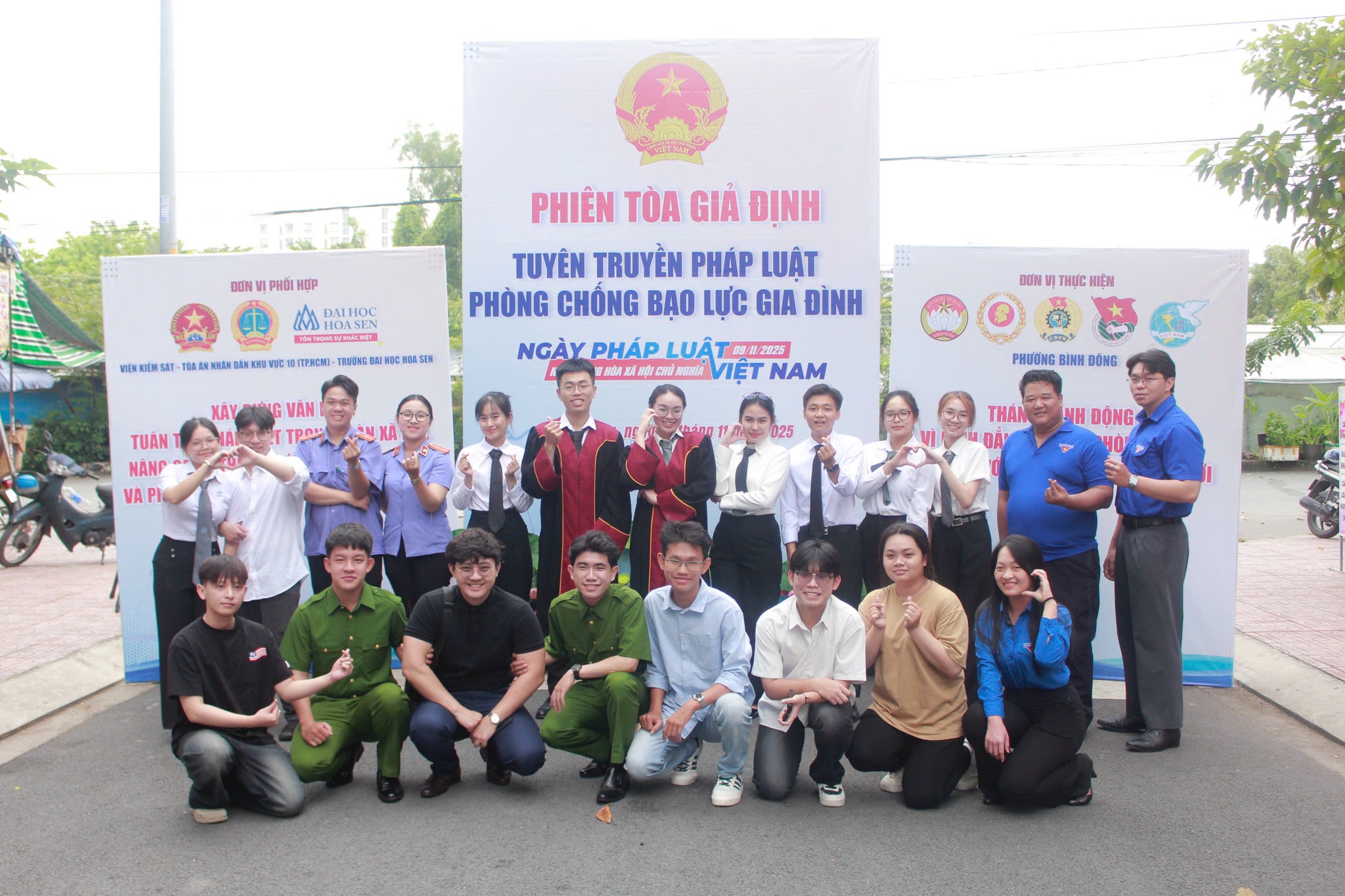 Ngành luật kinh tế là gì, học trường nào, học những gì