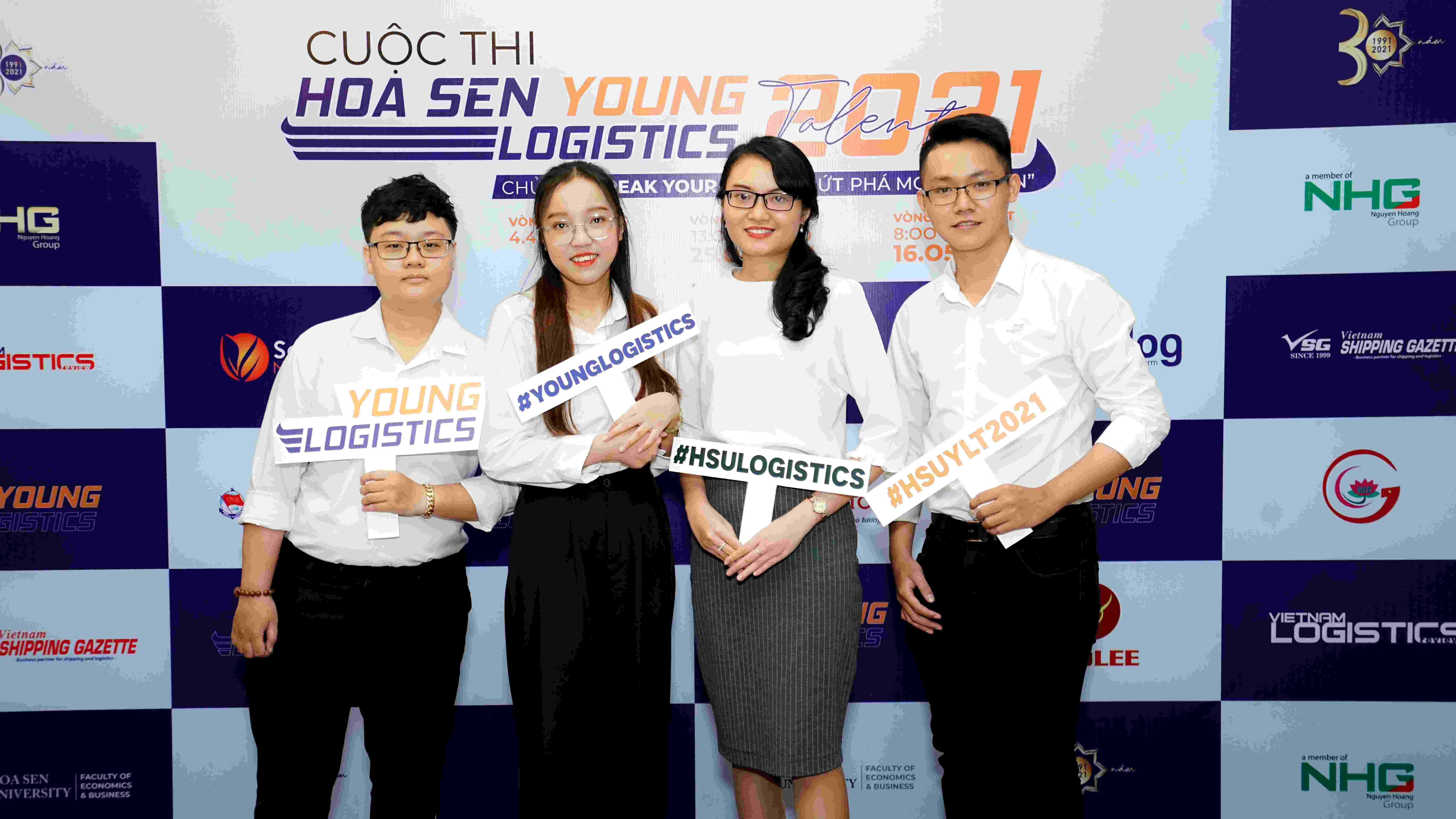 Logistics và quản lý chuỗi cung ứng học trường nào dễ xin việc