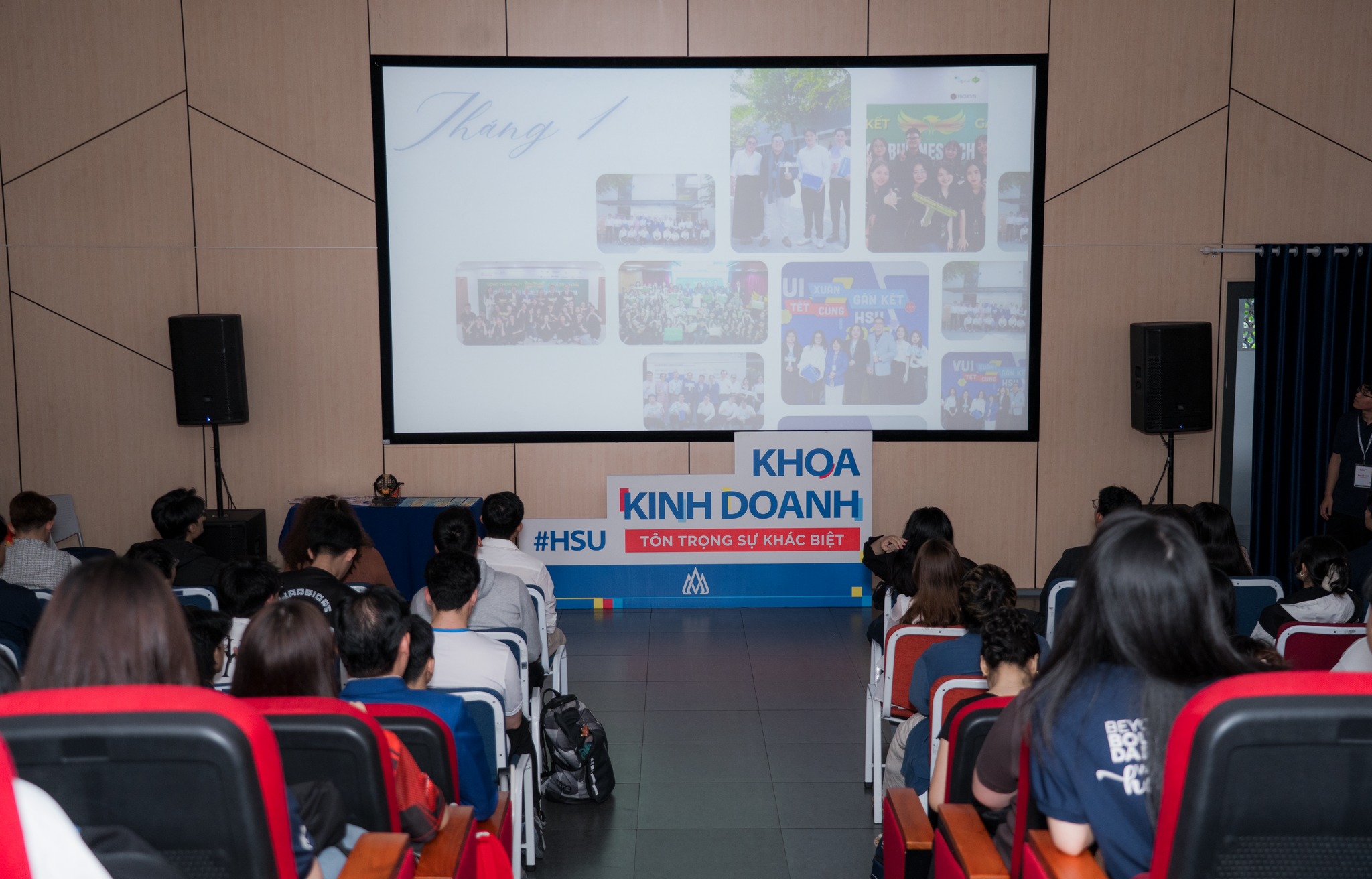 Ngành Tài chính Ngân hàng học trường nào? Top 10 trường đào tạo uy tín tại Việt Nam