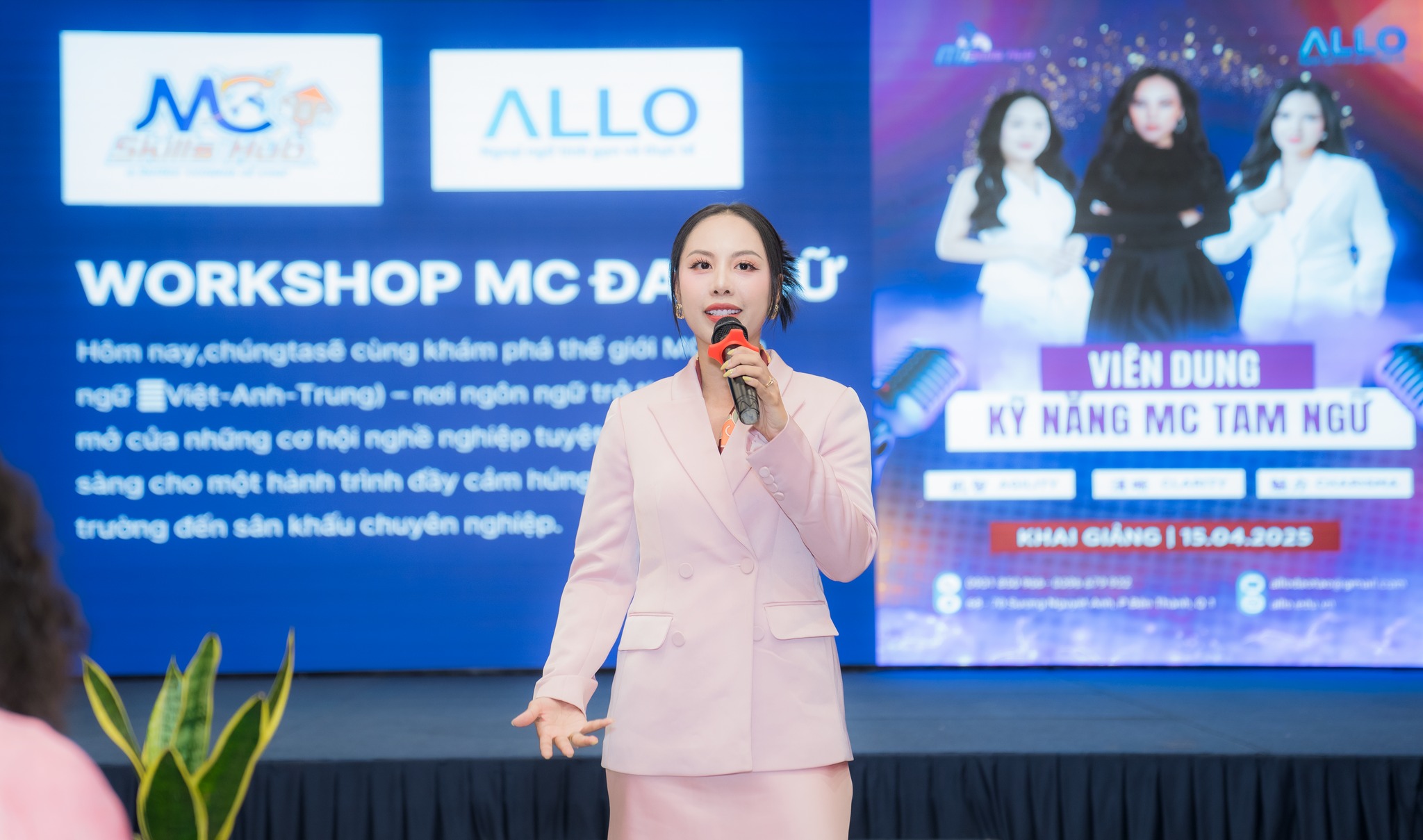 Tiếng Anh thương mại và Truyền thông doanh nghiệp: Học gì, lương bao nhiêu?