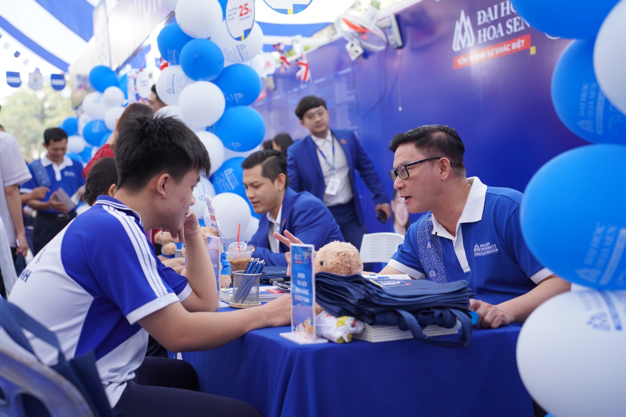 Tuyển sinh 2026 nhiều đổi mới, 600 gian tư vấn giải đáp 'nóng' ngày 8-3