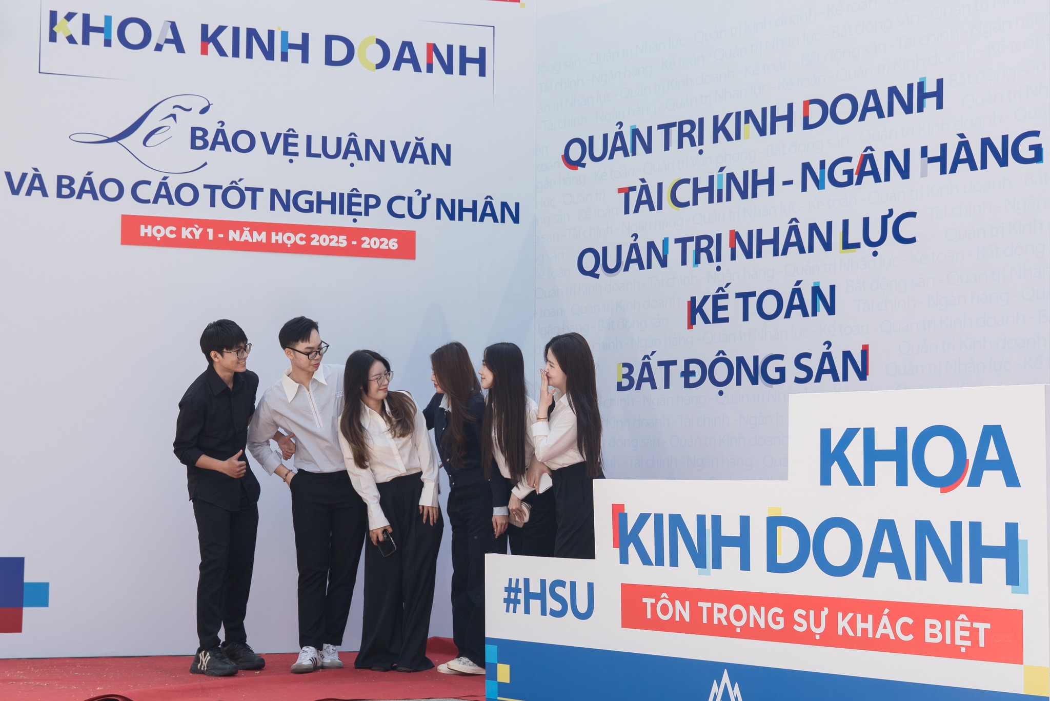 Ngành Tài chính Ngân hàng học trường nào? Top 10 trường đào tạo uy tín tại Việt Nam