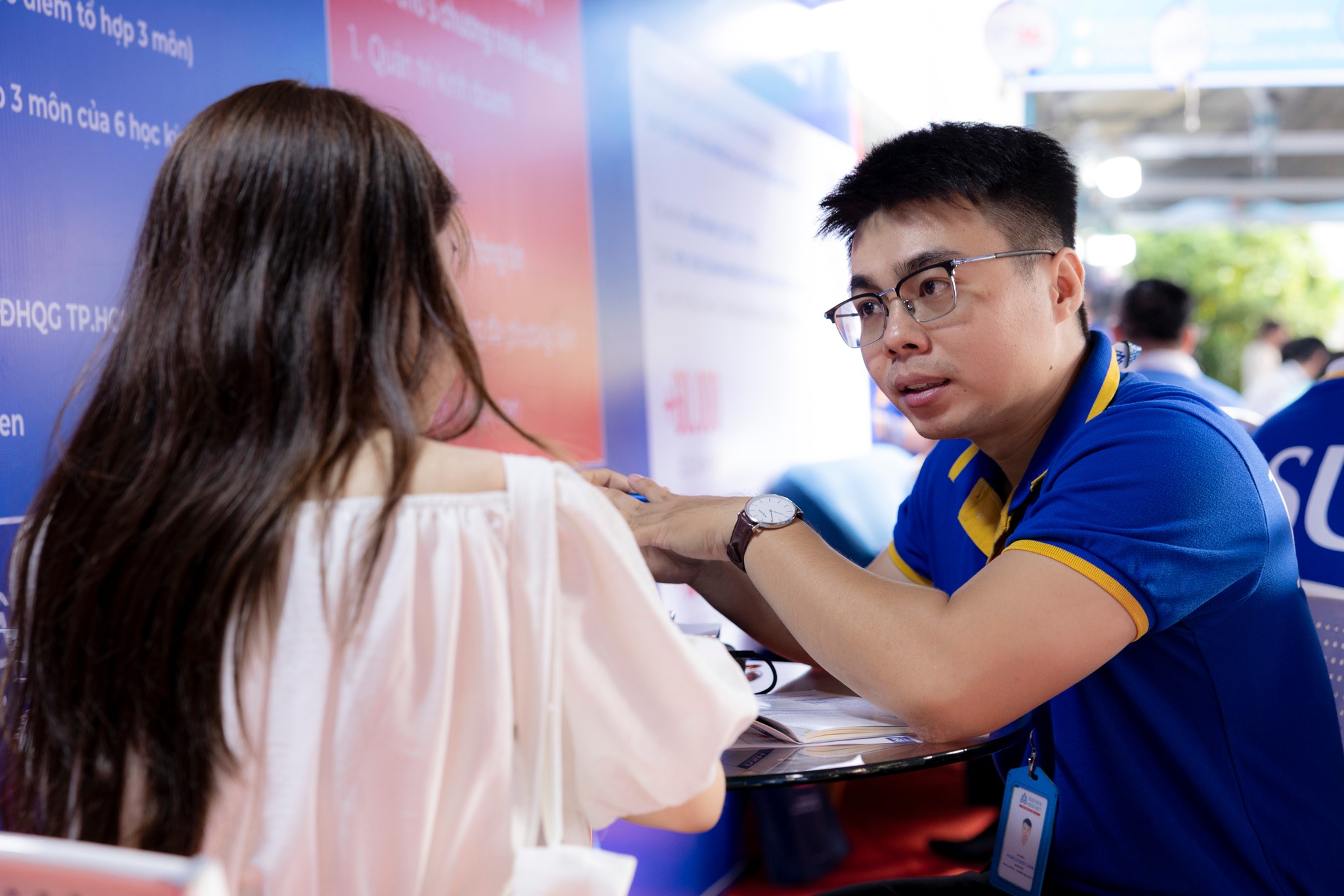 Nên học Quản trị Dịch vụ cao cấp học trường nào tốt nhất?