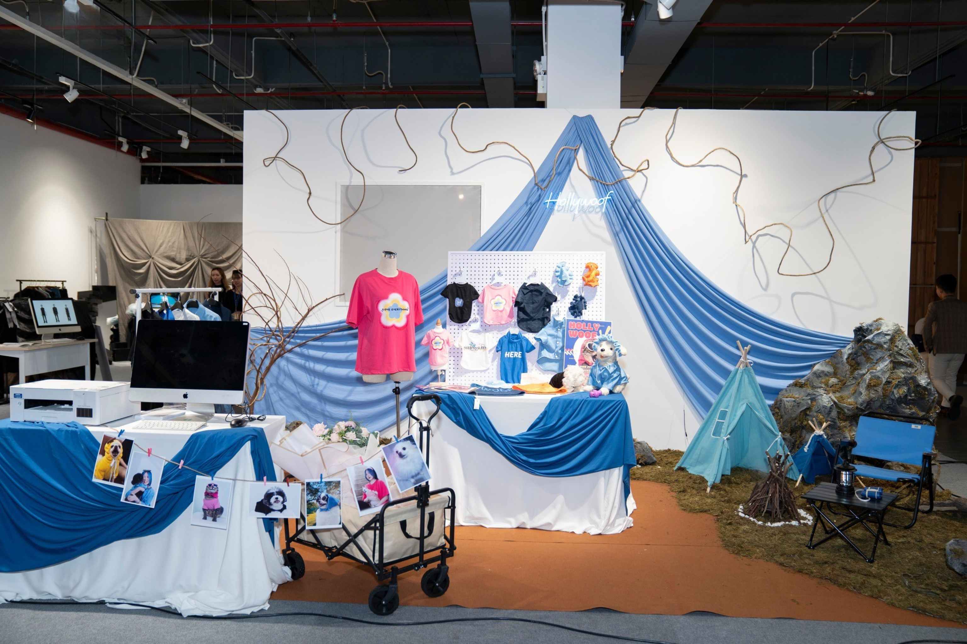 Học Kinh doanh thời trang có thể tự mở brand không? Gen Z đang làm gì