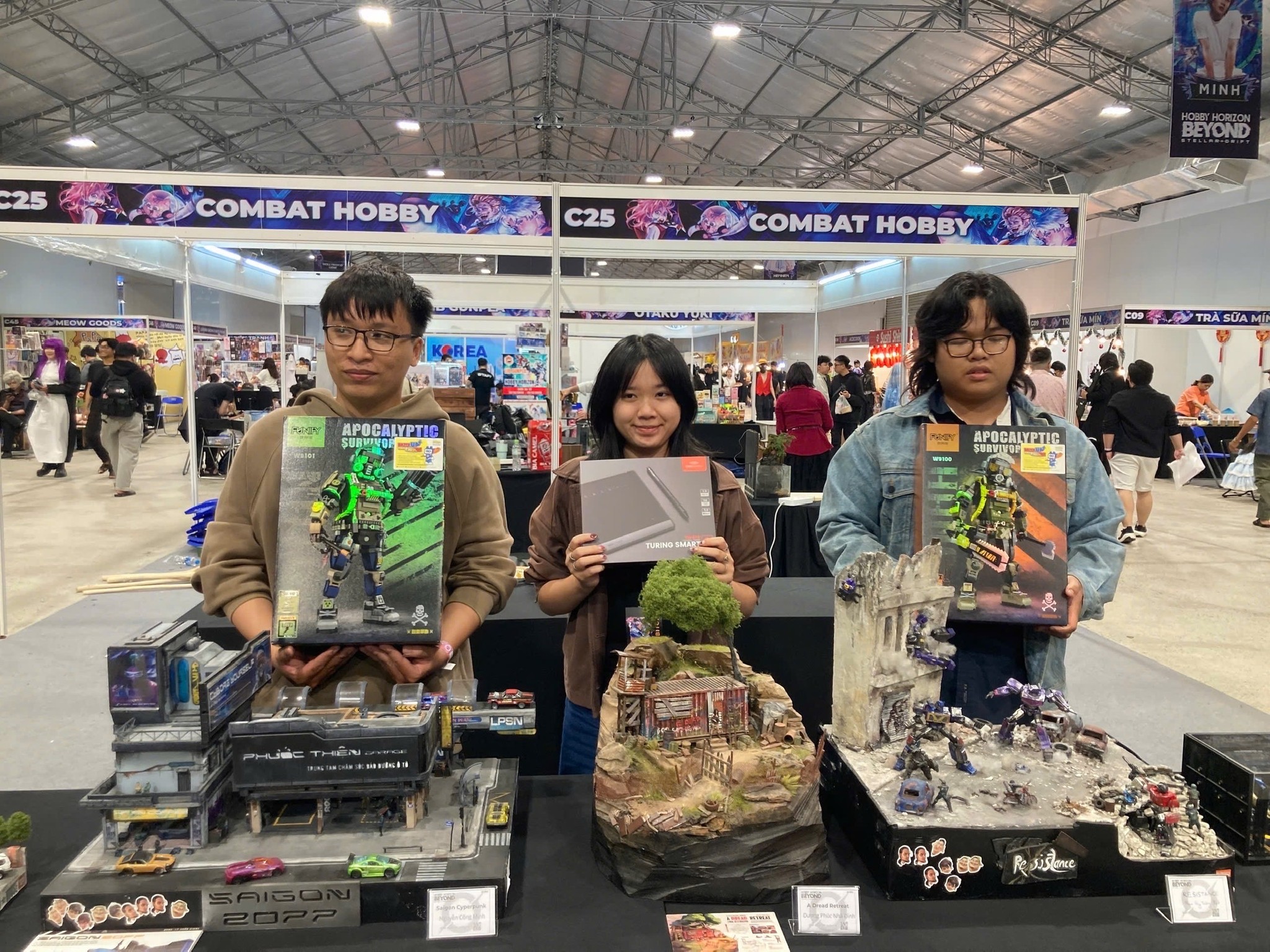 Thiết kế đồ họa vs Nghệ thuật số: Khác gì? Nên chọn ngành nào để không hối hận?