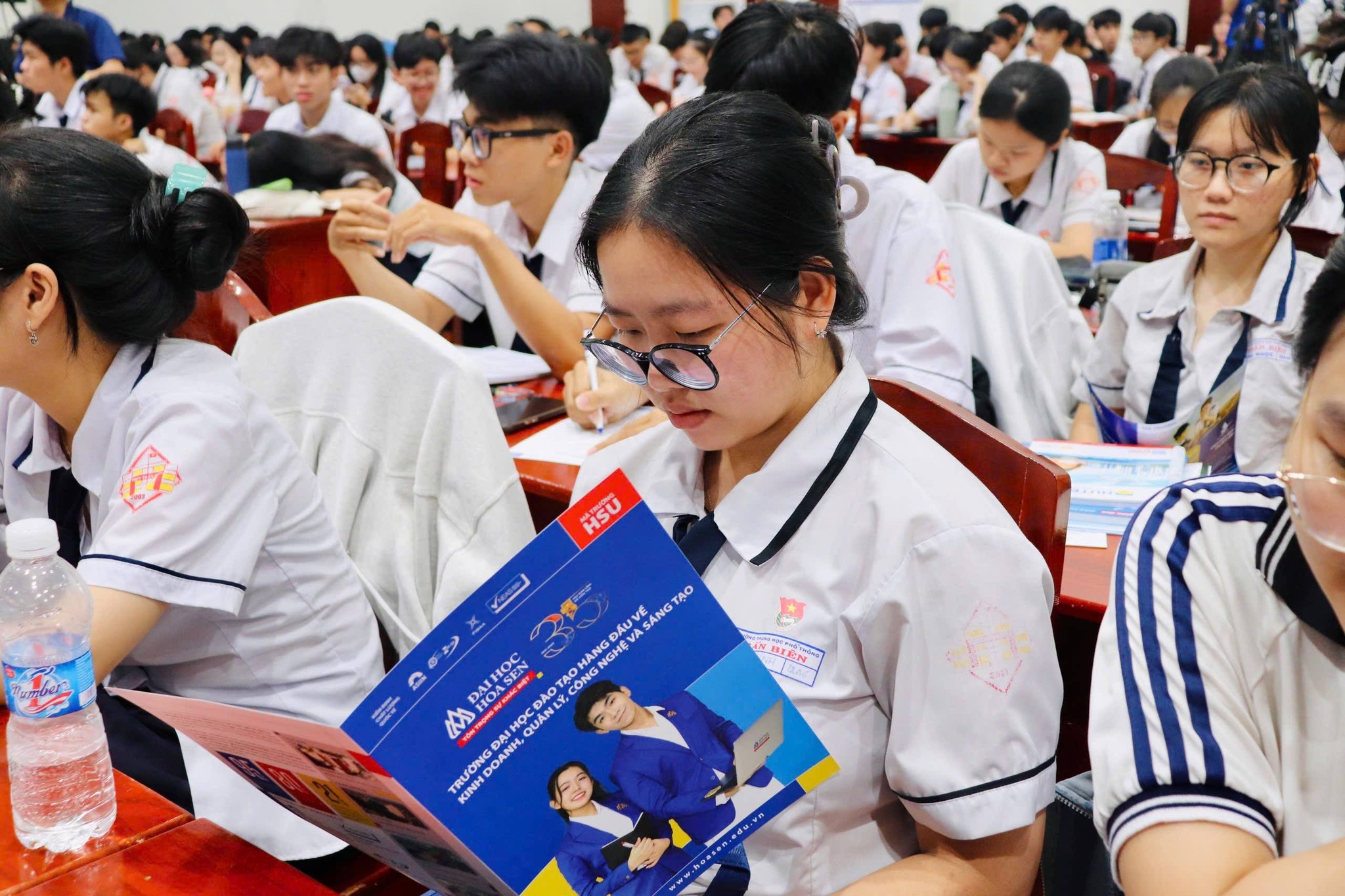 Học thiết kế đồ họa có thất nghiệp không? Khám phá cùng HSU 2026