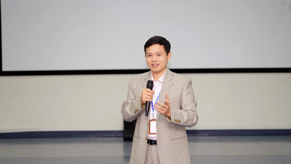 PGS TS Nguyễn Ngọc Vũ - Hiệu trưởng Trường Đại học Hoa Sen