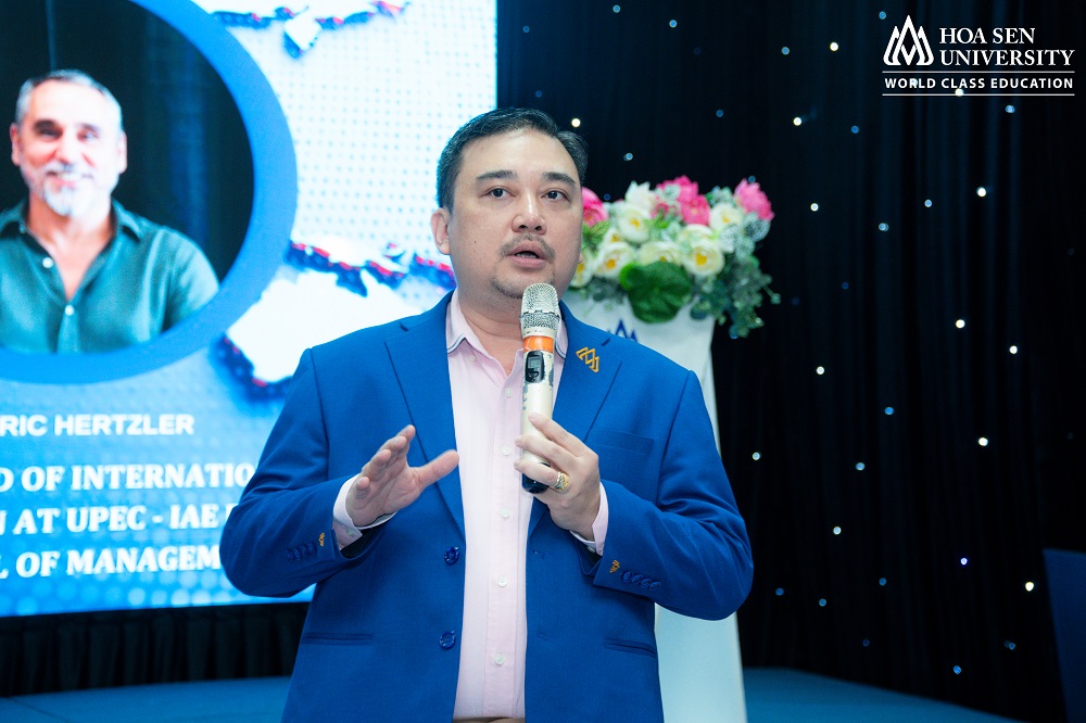 Sinh viên HSU trao đổi về toàn cầu hóa 4.0 cùng chuyên gia từ Pháp 3 MAX9778 Sinh viên HSU trao đổi về toàn cầu hóa 4.0 cùng chuyên gia từ Pháp