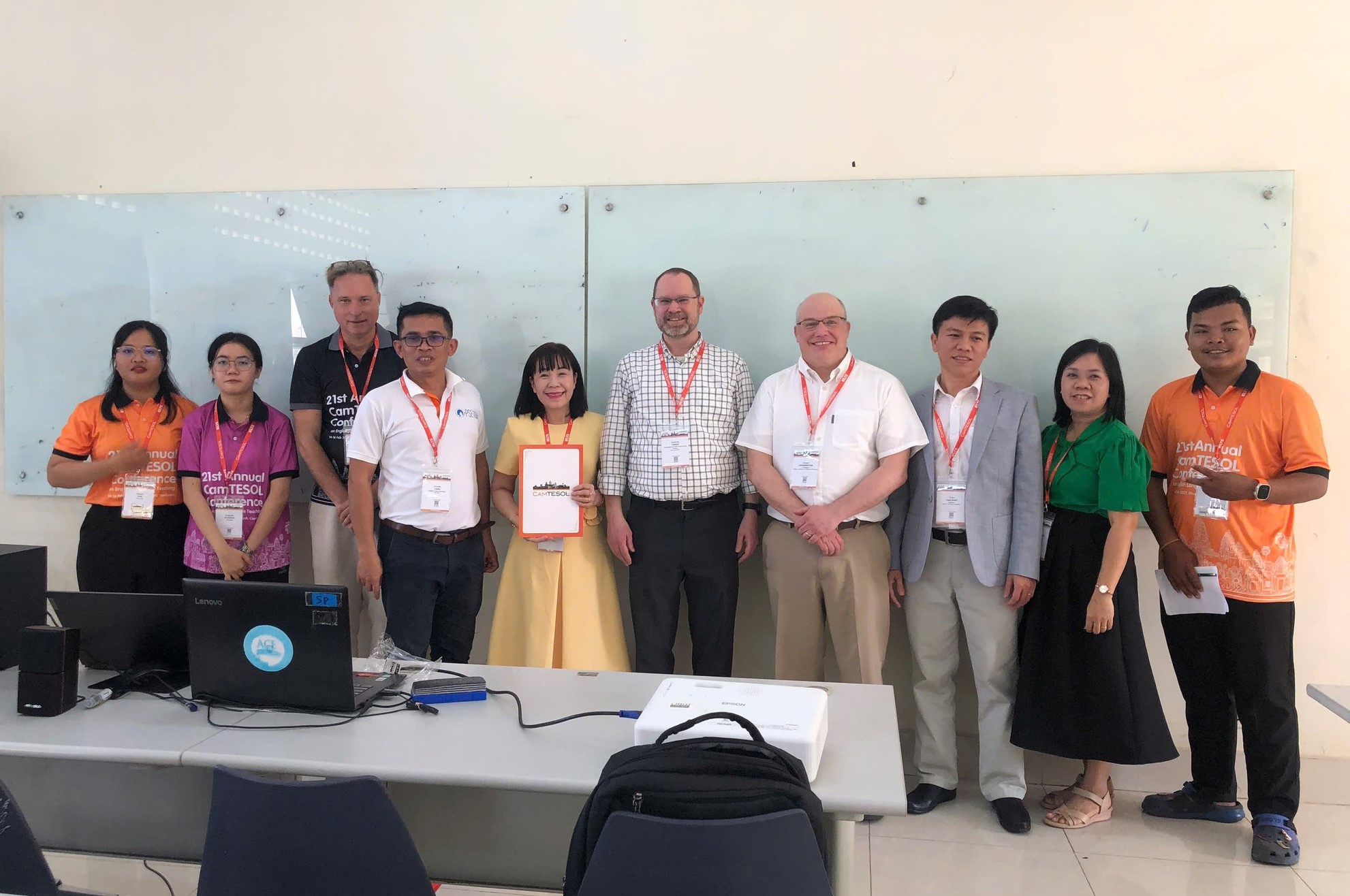 Giảng viên HSU tham gia thuyết trình tại Hội thảo CamTESOL 2025, khẳng định chuyên môn trên diễn đàn học thuật quốc tế
