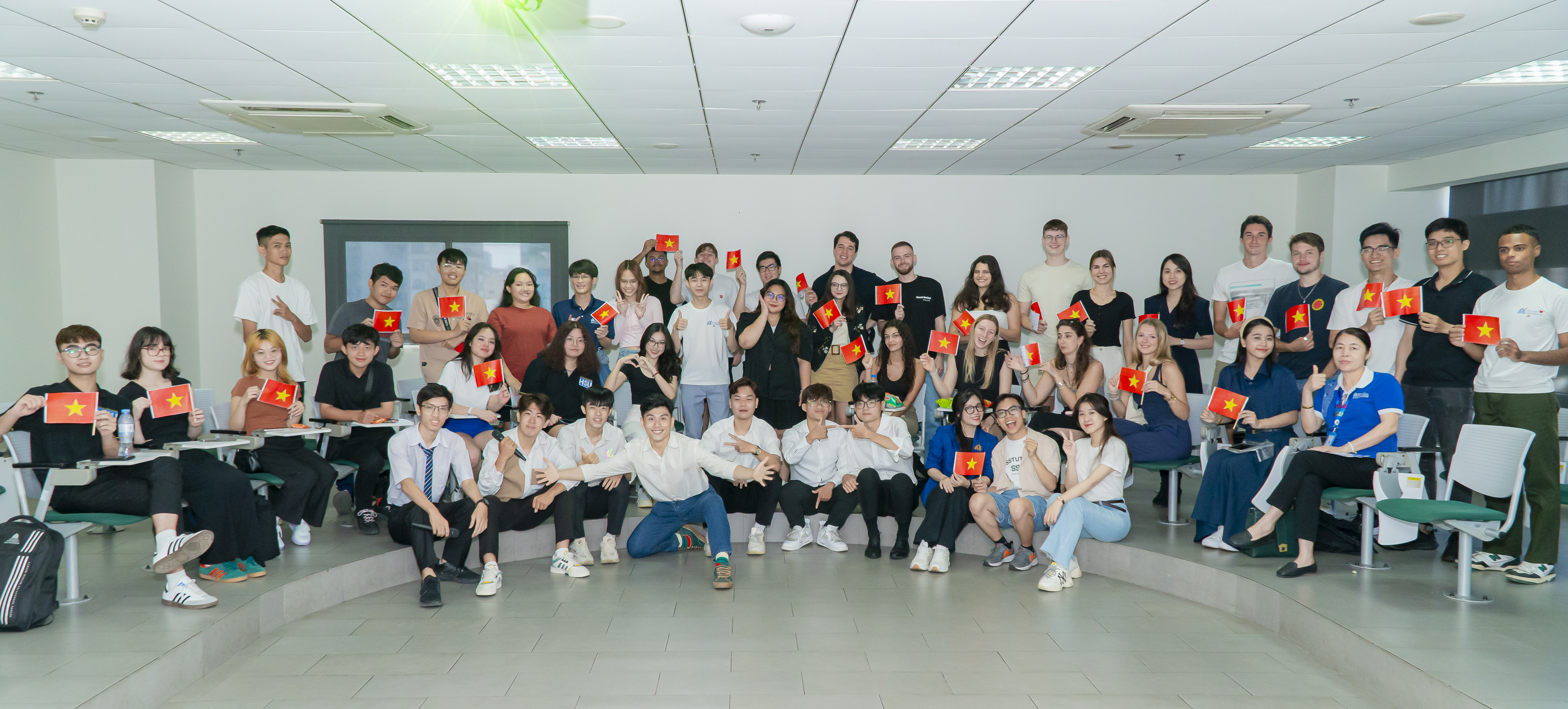 HSU thường xuyên tổ chức các buổi giao lưu cùng sinh viên quốc tế