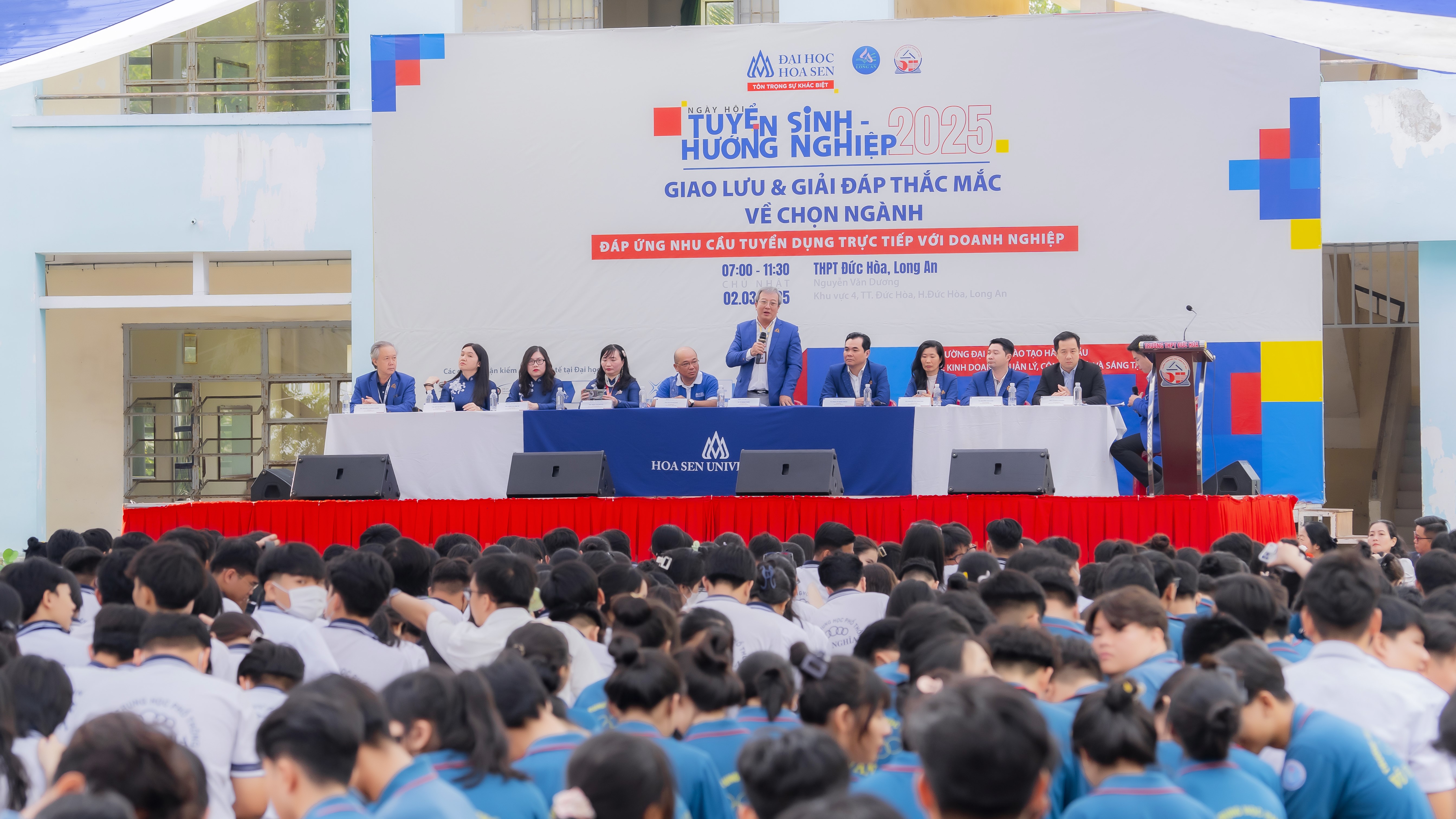 Hơn 2000 học sinh tại Long An trải nghiệm một ngày làm sinh viên Hoa Sen