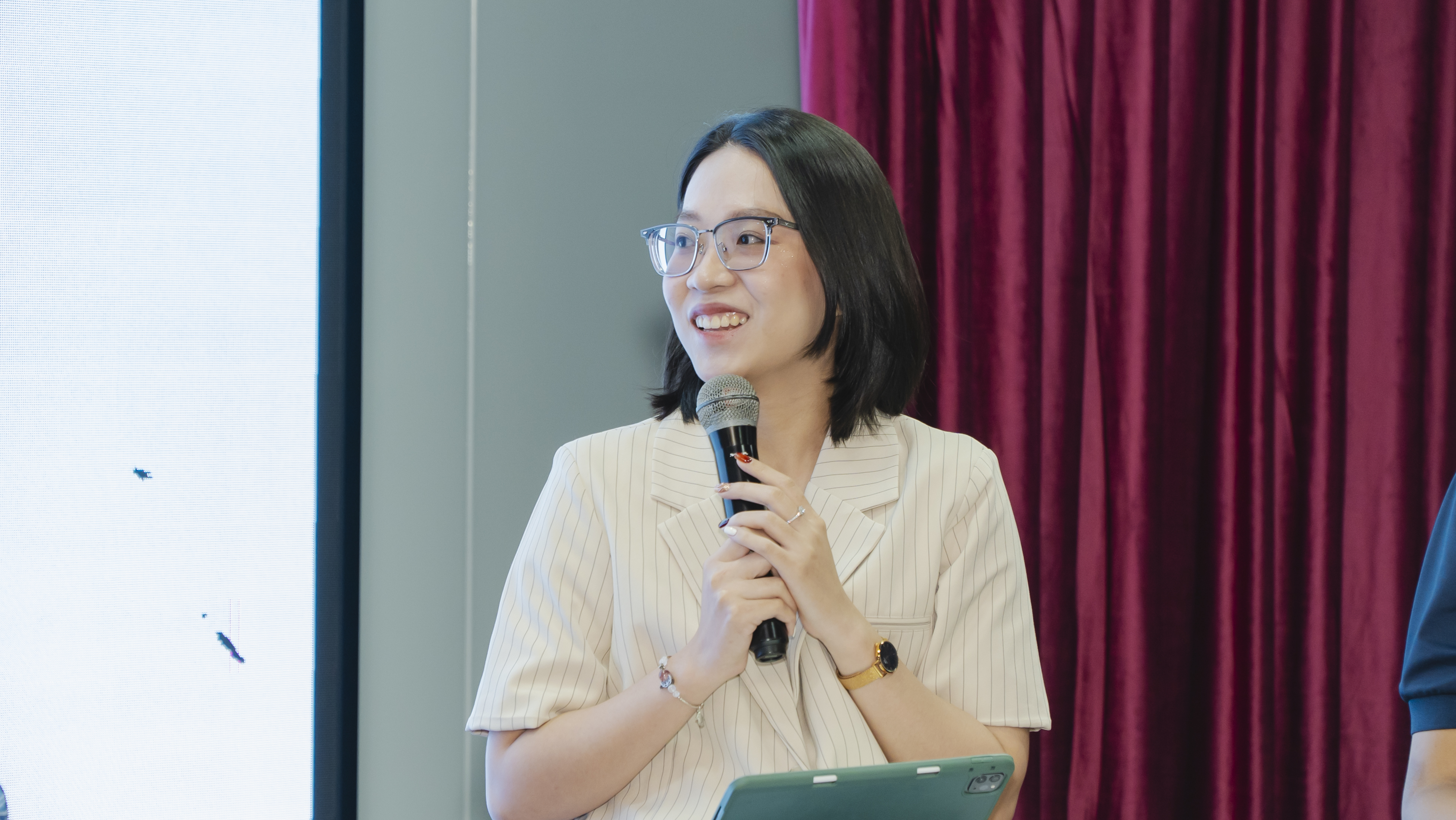 Phạm Huỳnh Hương - Thủ khoa ngành Quản trị nhân lực HSU