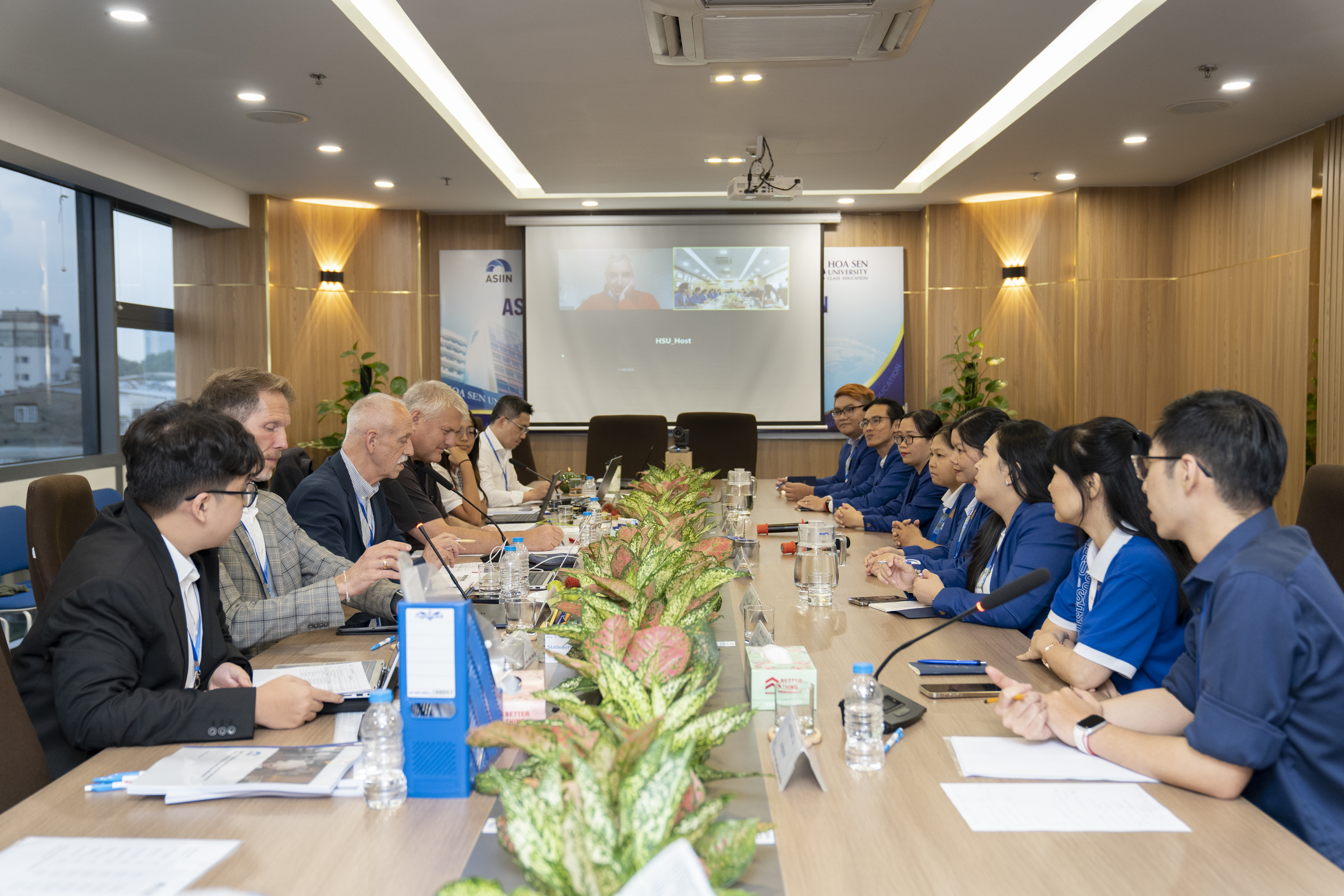 Trường đại học tư thục đầu tiên tại Việt Nam đạt kiểm định quốc tế ASIIN cấp cơ sở giáo dục