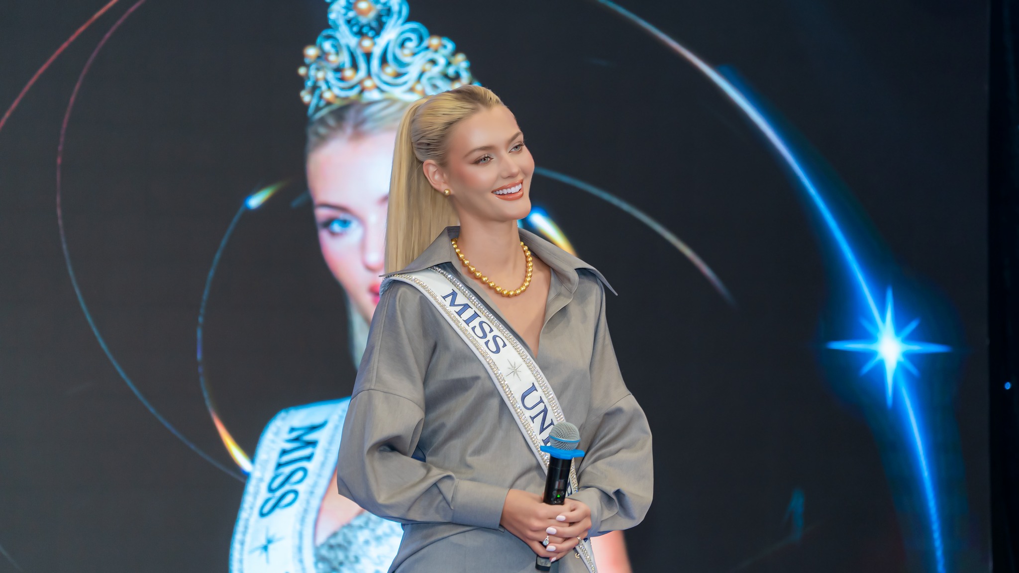 Miss Universe 2024: Đừng để lời nói của người khác định nghĩa bản thân bạn