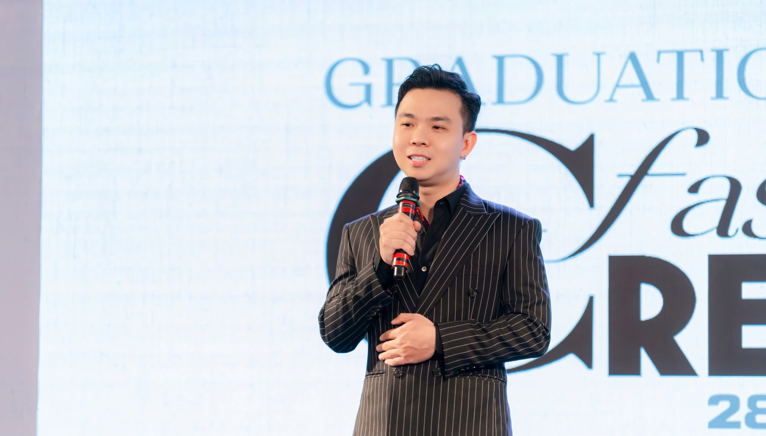 ThS Minh Nhựt là cựu sinh viên ngành Thiết kế Thời trang HSU