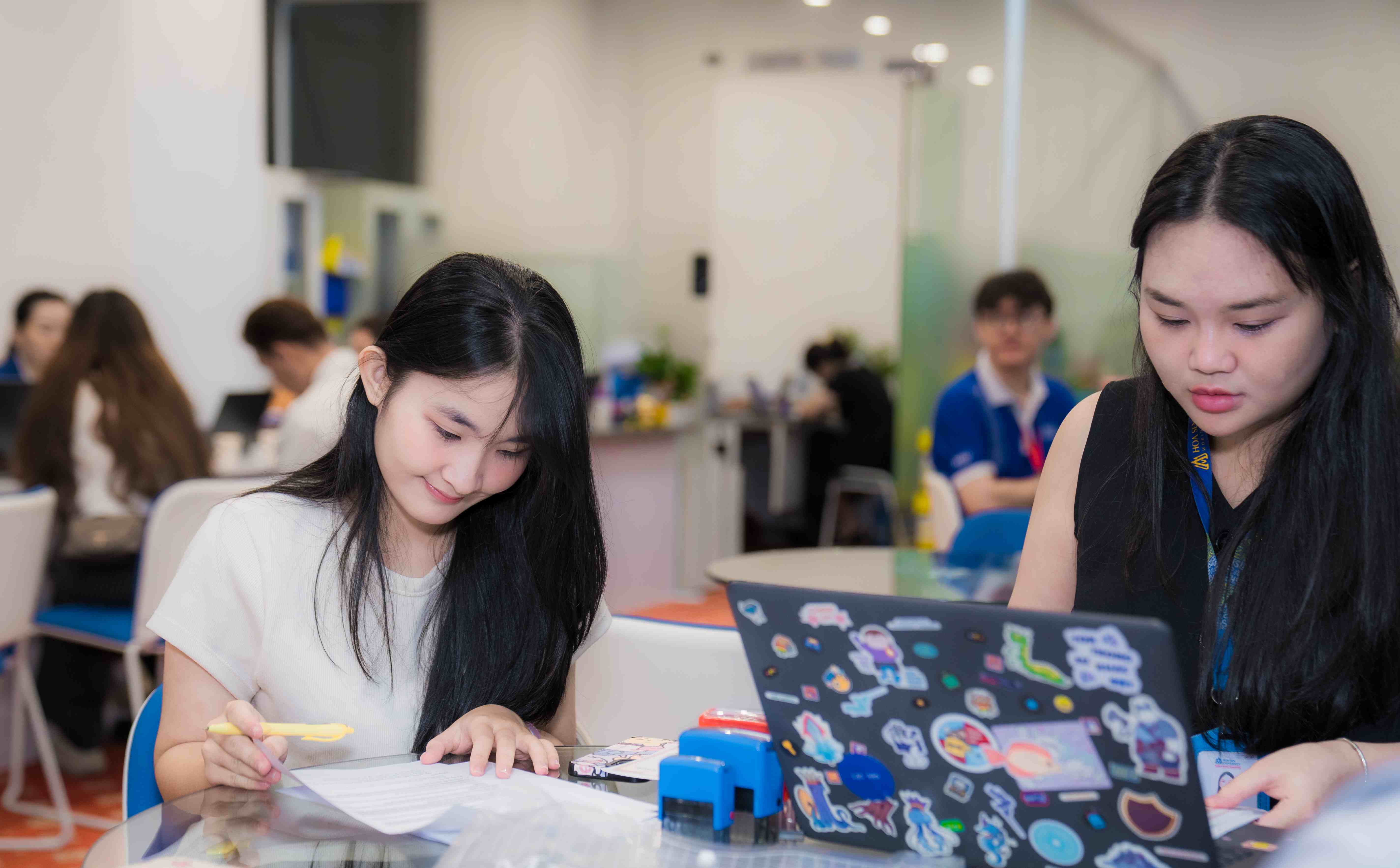 Xác nhận nhập học trực tuyến