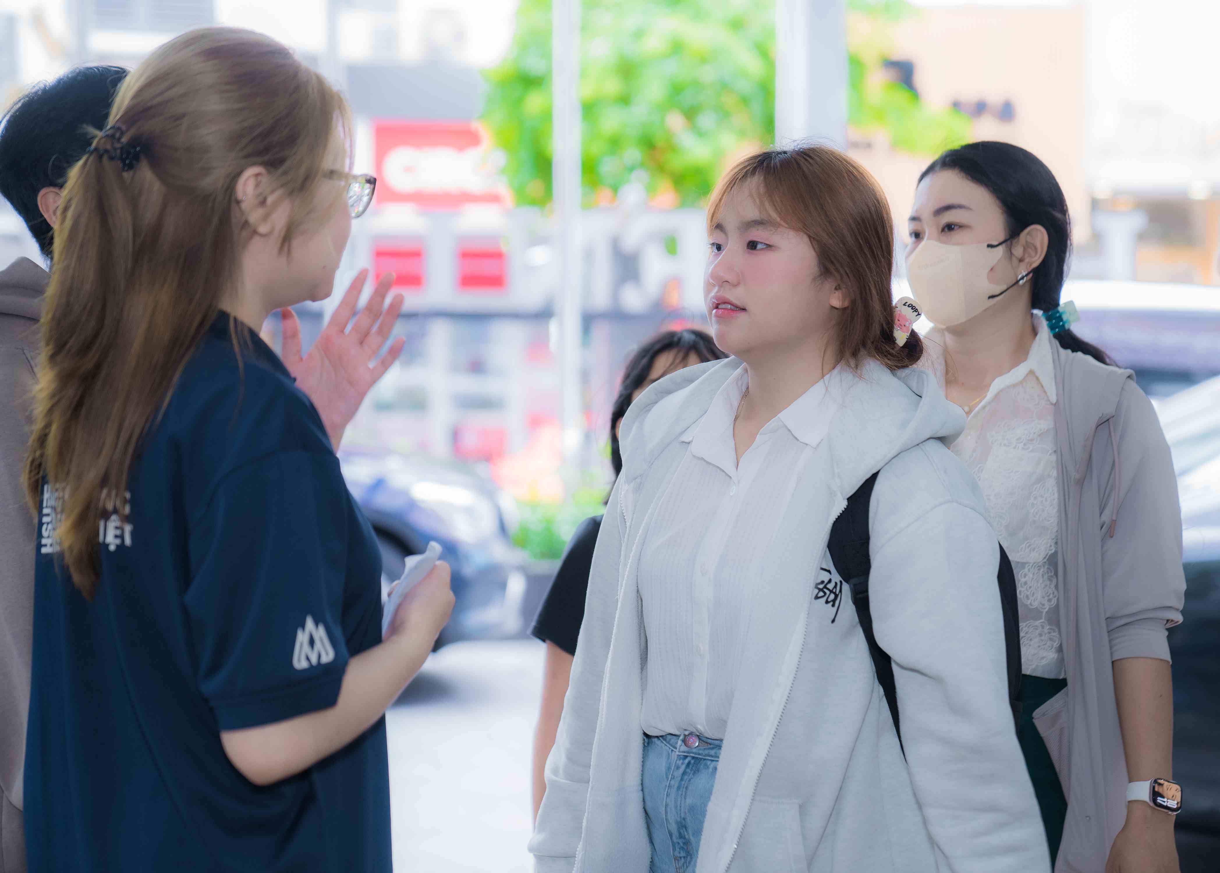 hoc bong tuyen sinh 2025