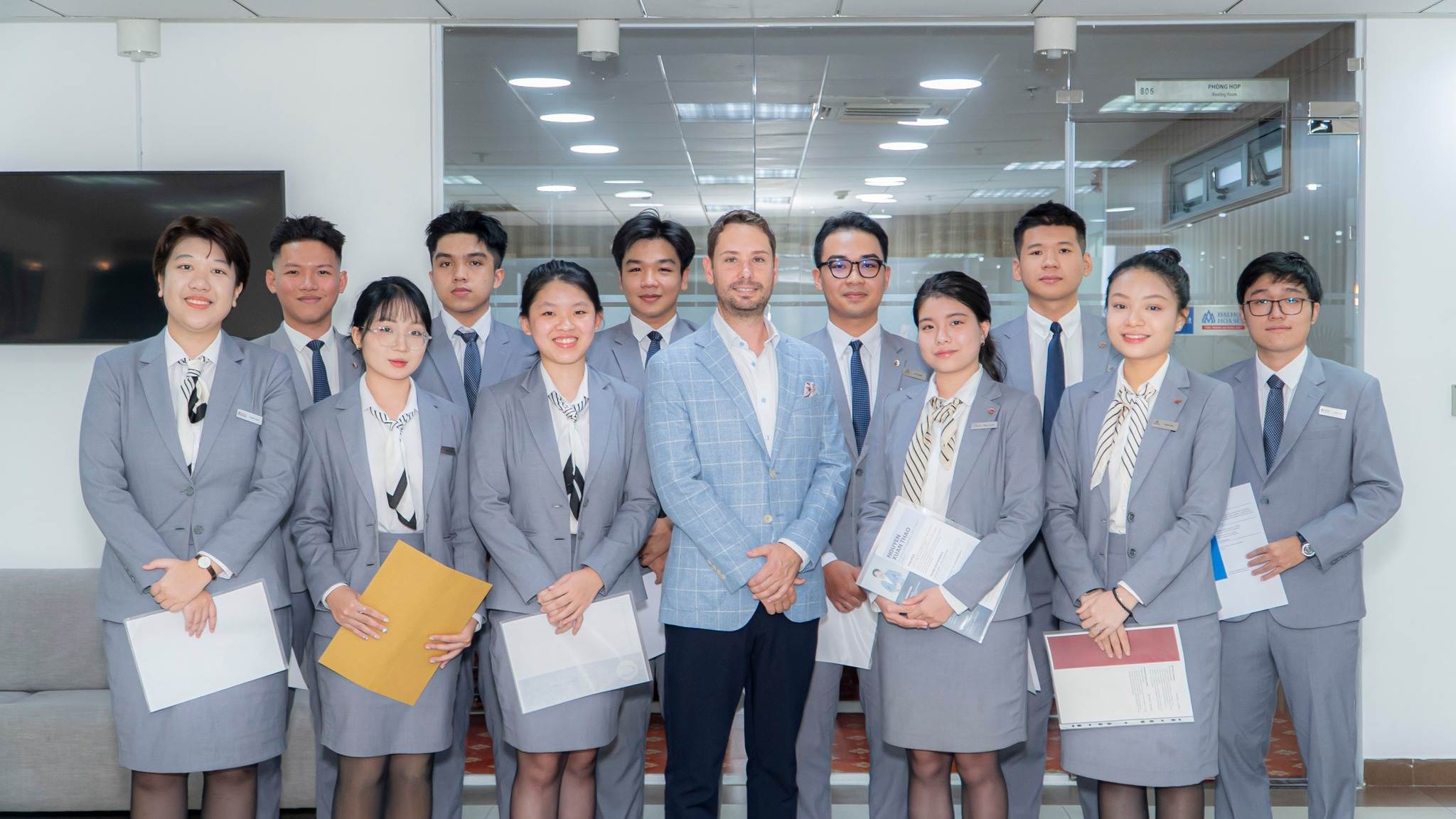 Sinh viên Hoa Sen Elite khóa 2023