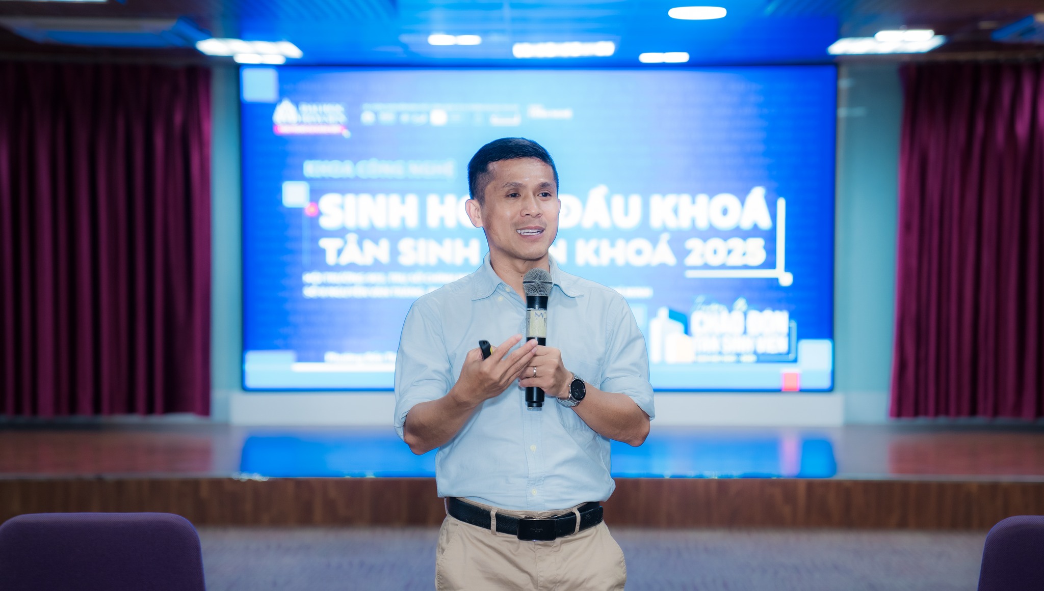 Khoa công nghệ trường Đại học Hoa Sen HSU