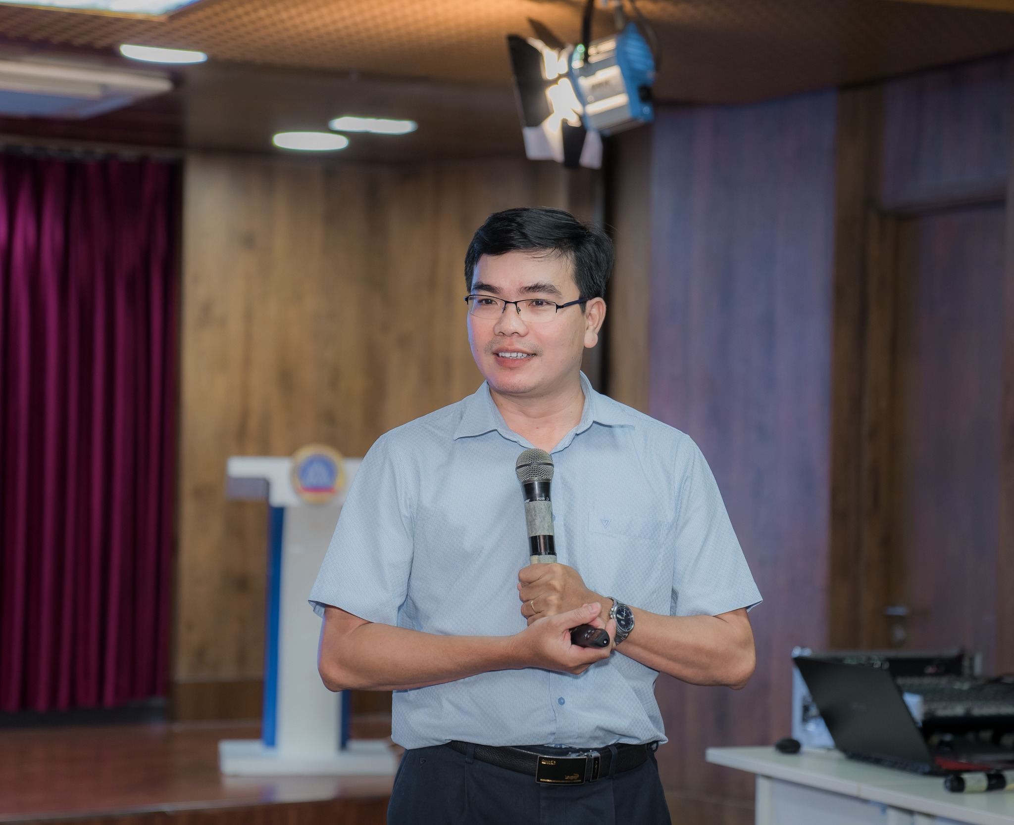 Khoa công nghệ trường Đại học Hoa Sen HSU