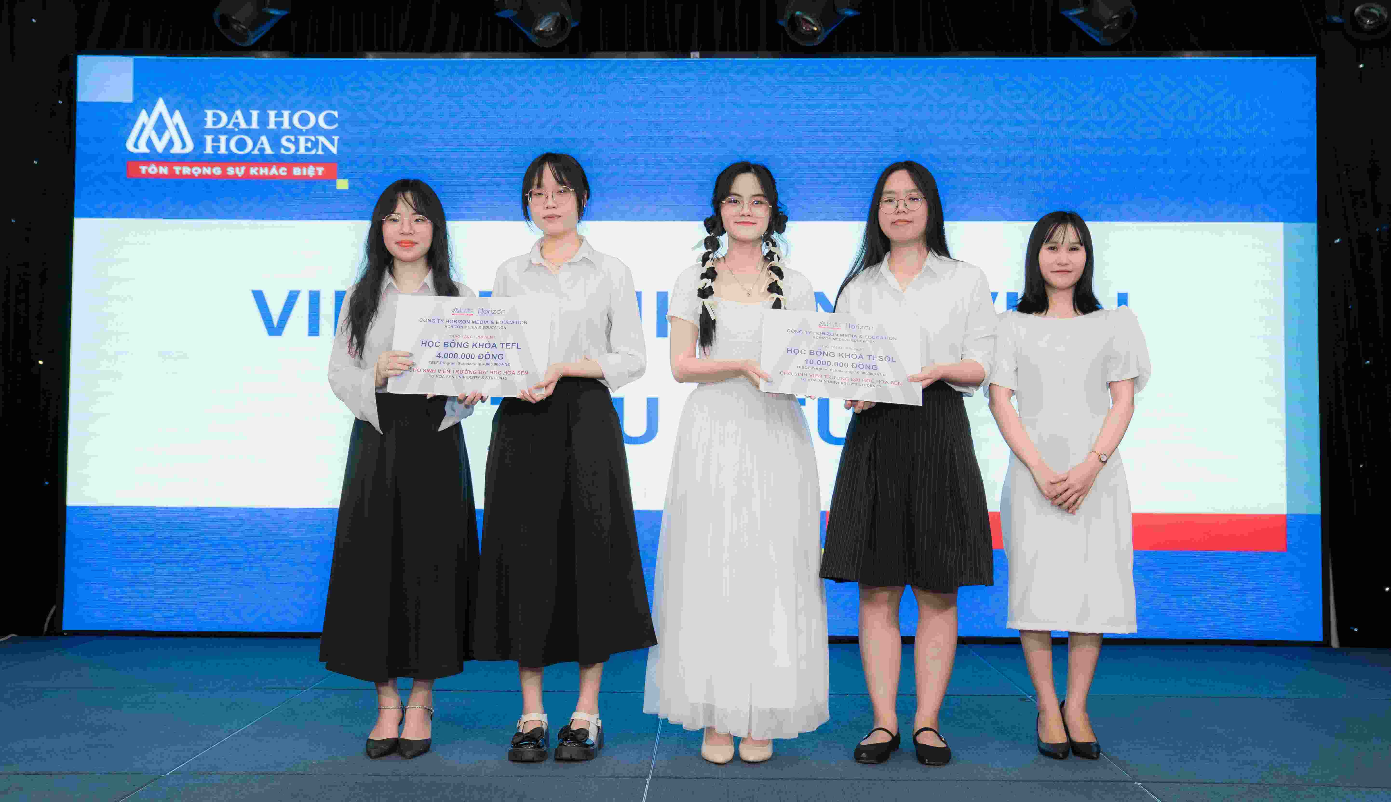 Khoa ngôn ngữ Đại học Hoa Sen chào đón Tân sinh viên K25