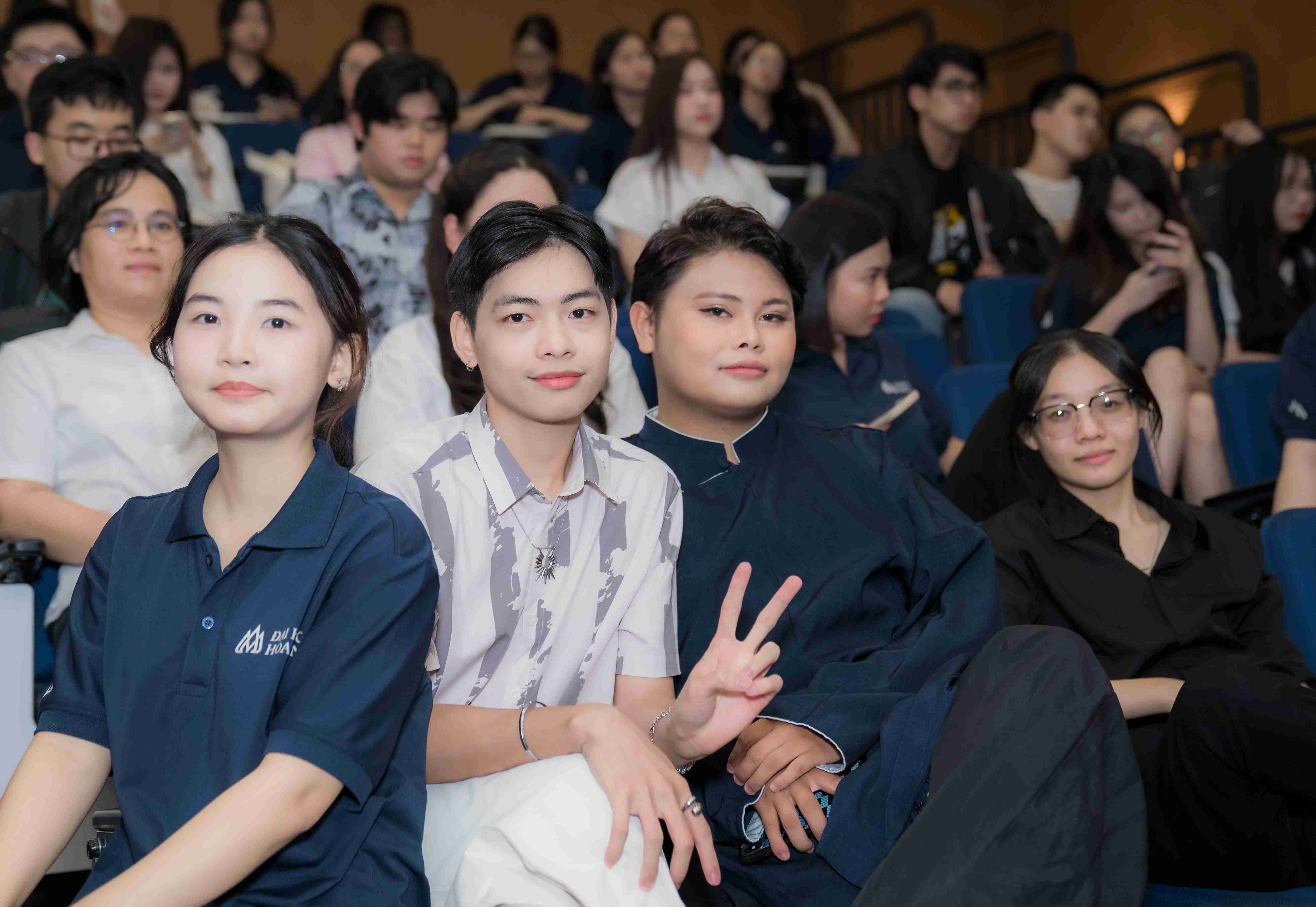 Khoa ngôn ngữ Đại học Hoa Sen chào đón Tân sinh viên K25