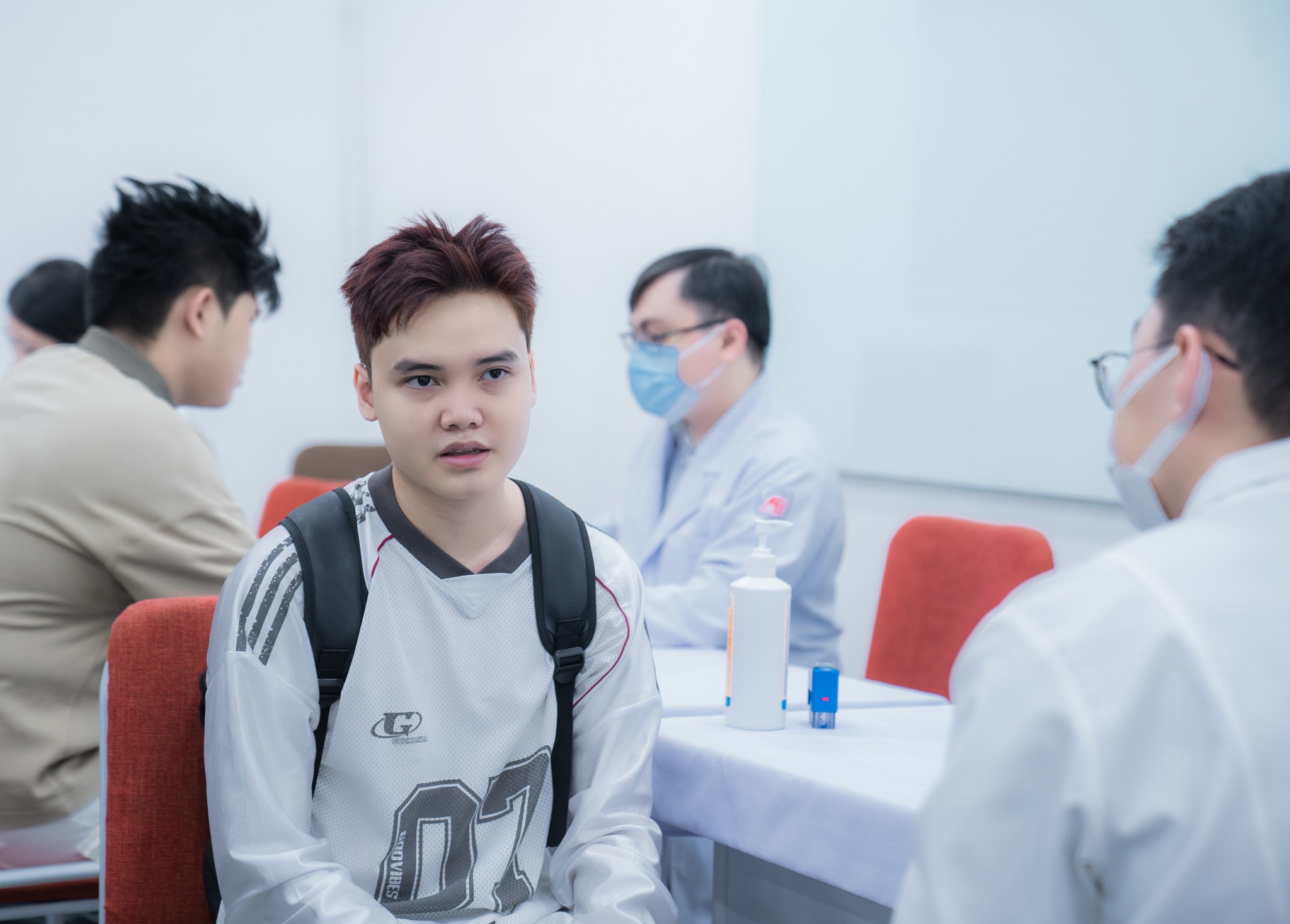 Khám sức khỏe cho Tân sinh viên K25