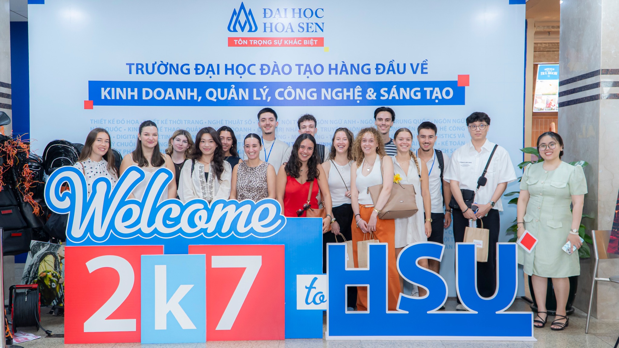 Xét tuyển bổ sung HSU năm 2025