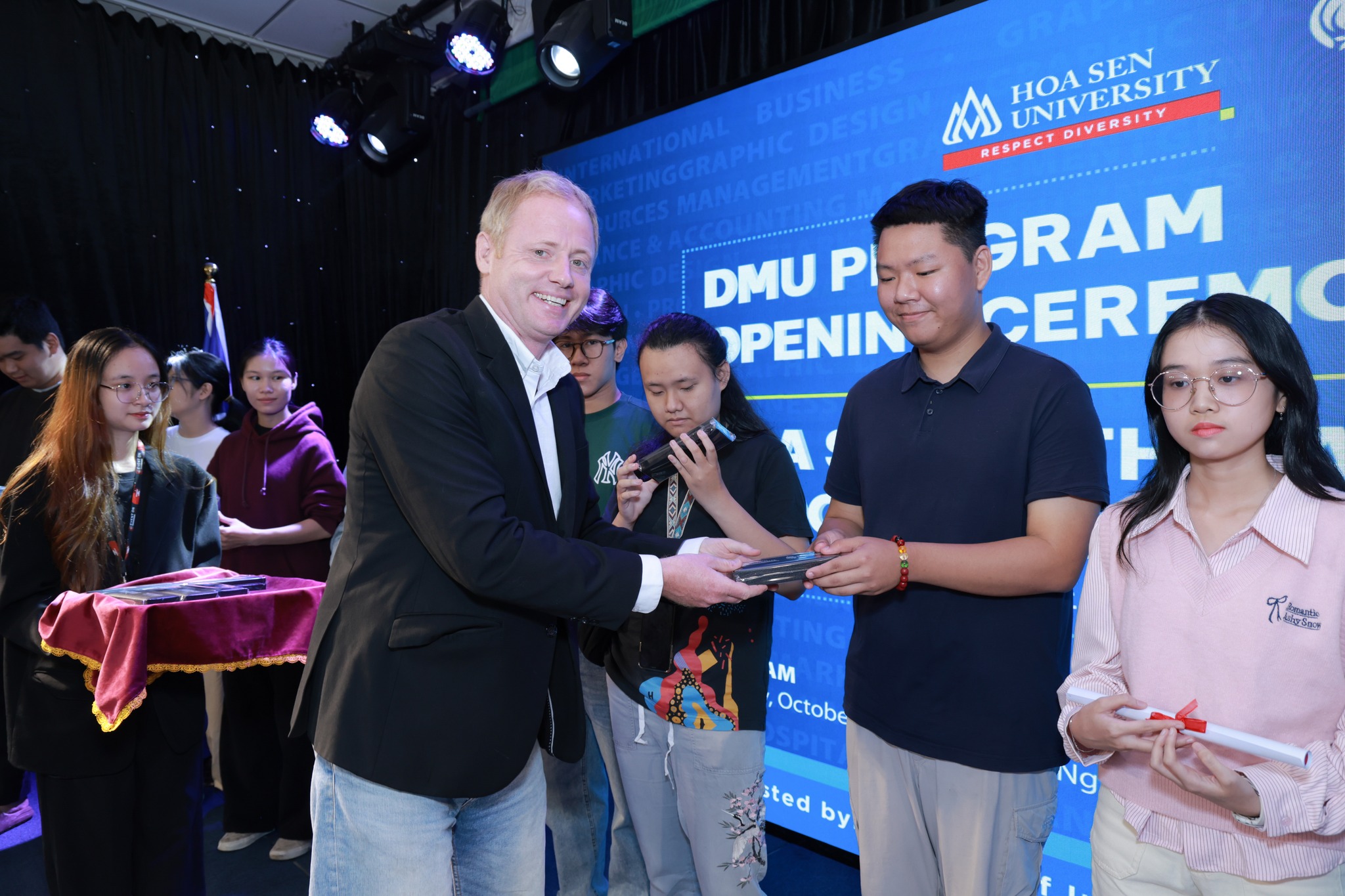 DMU–HSU and Hoa Sen Pathway Programs Opening Ceremony