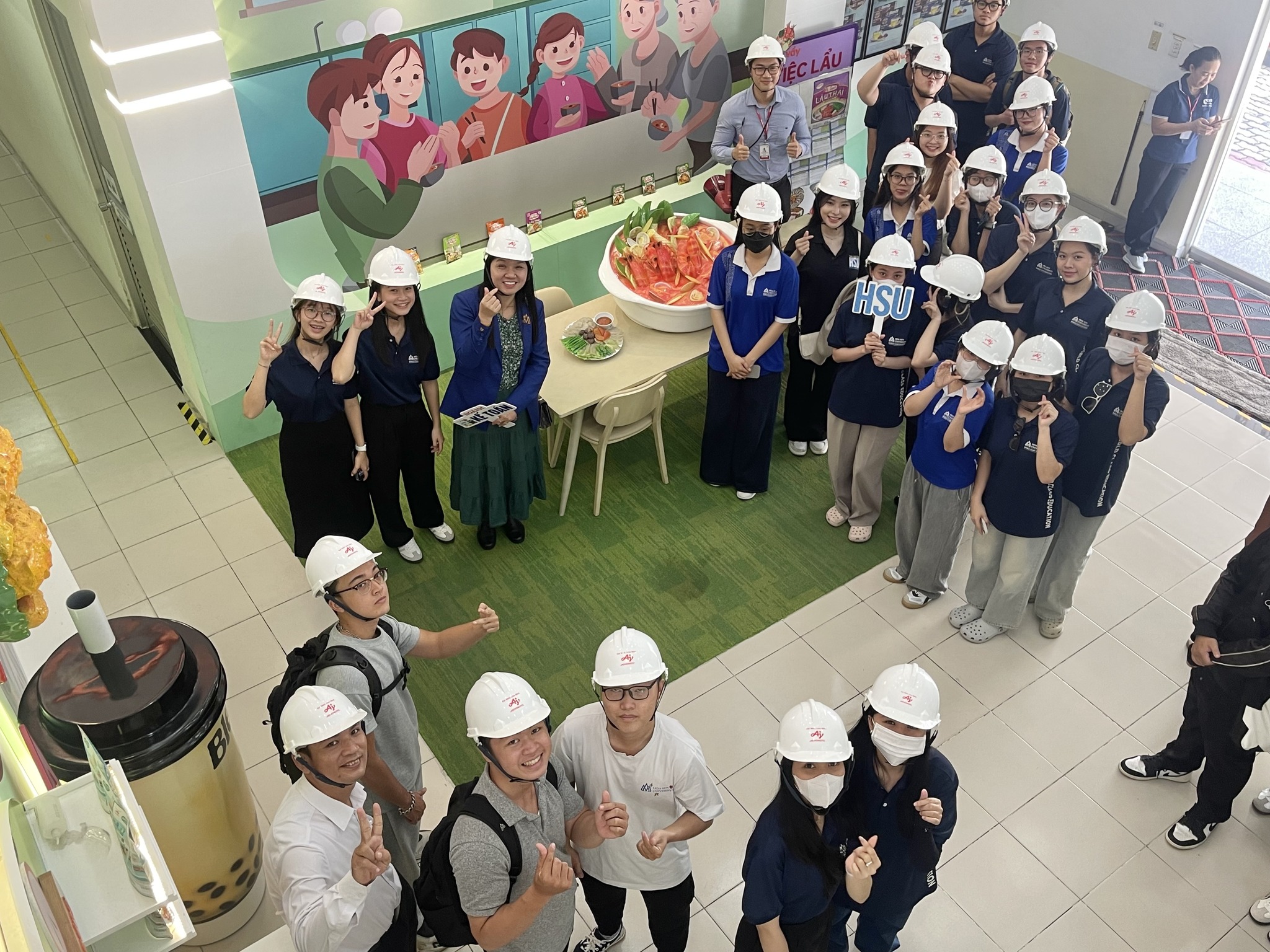 Khoa kinh doanh HSU học thực tế tại doanh nghiệp - Nhà máy Ajinomoto