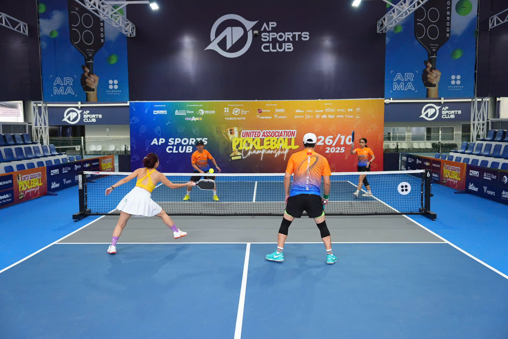 Viện Sau đại học & Lãnh đạo HSU tham gia Ngày hội Pickleball UAP 2025