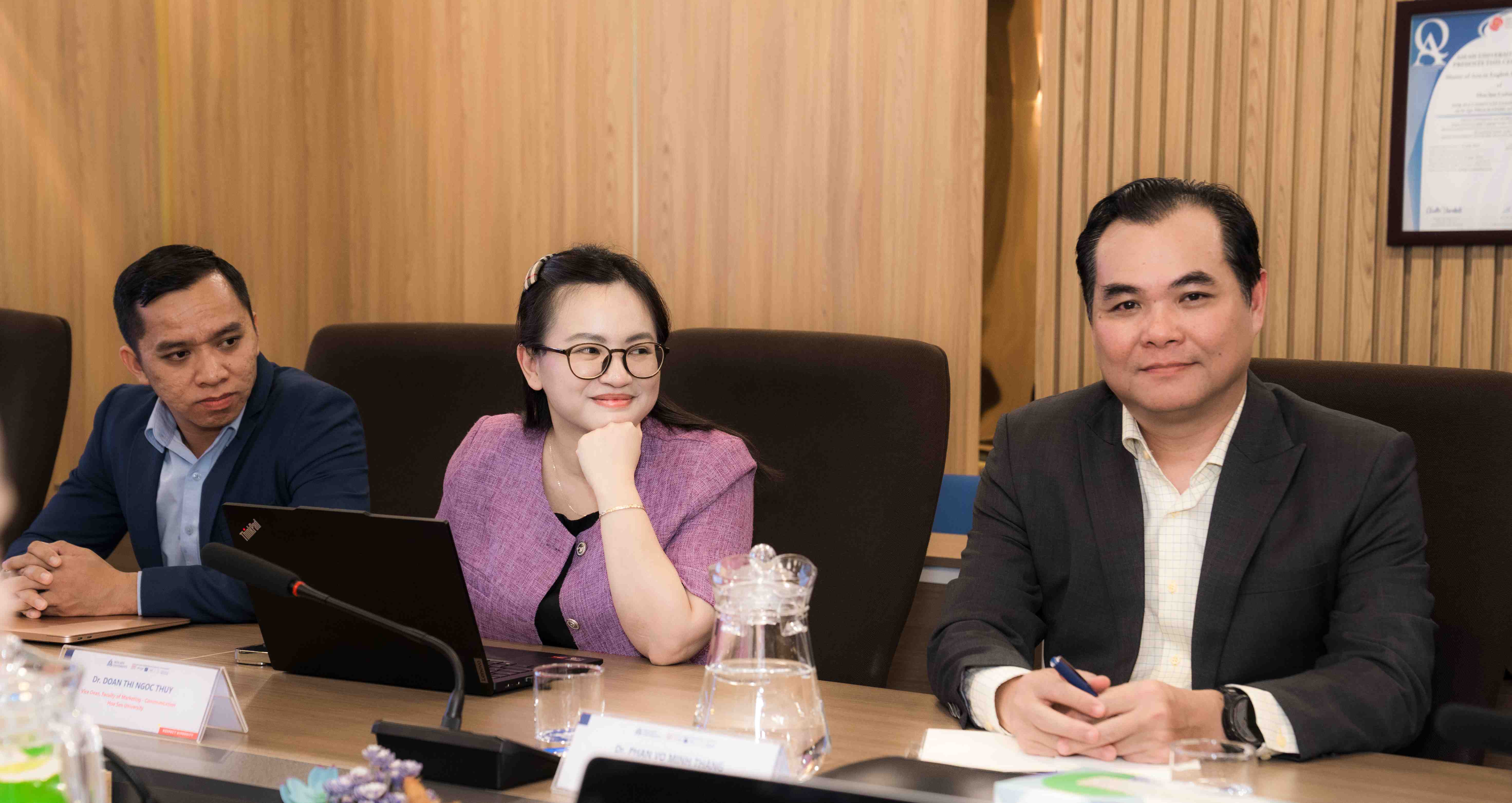 ĐH Hoa Sen ký kết hợp tác với Nhà xuất bản Pearson Higher Education