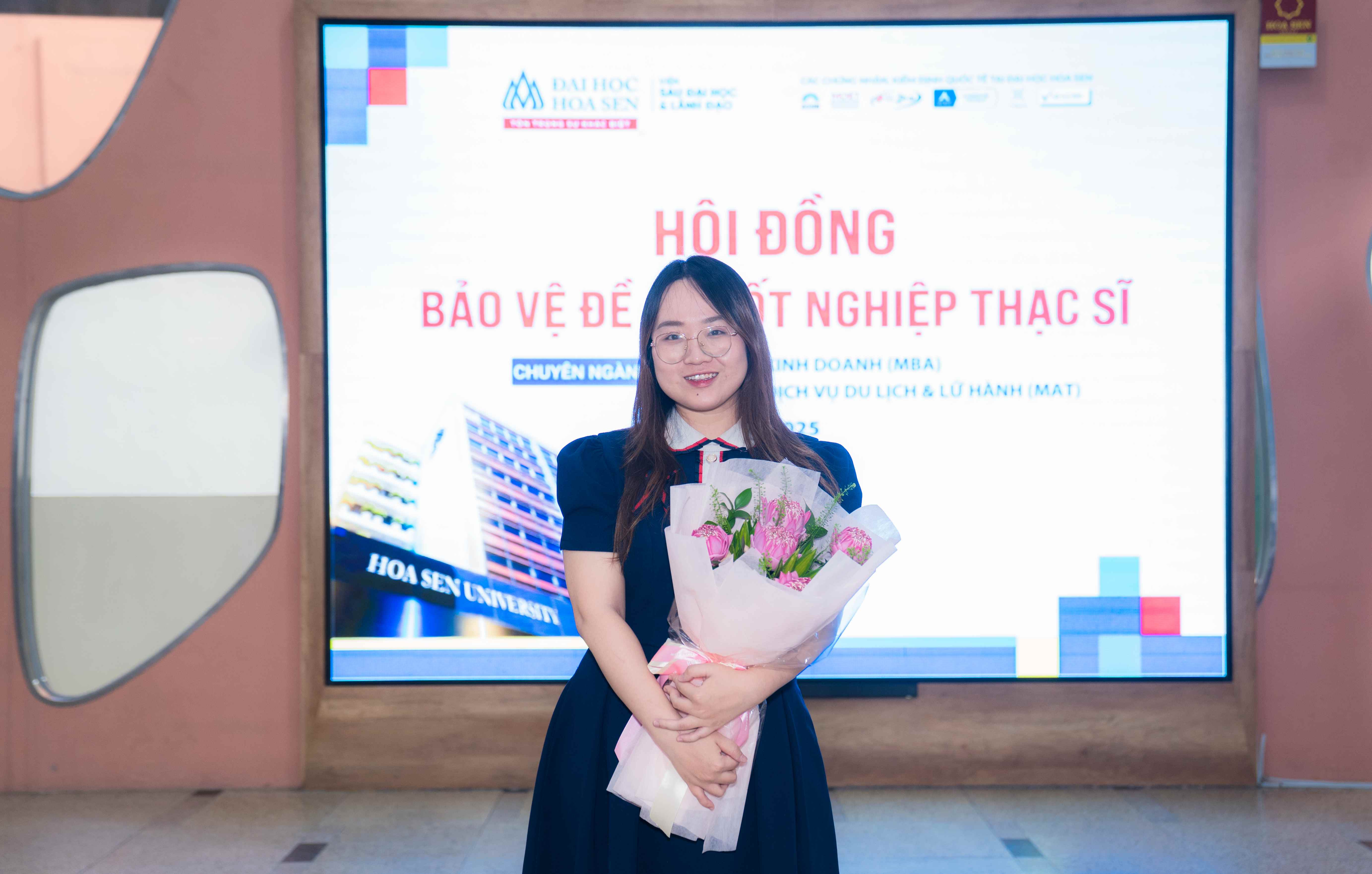 Học viên Quản trị kinh doanh (MBA) Đại học Hoa Sen bảo vệ đề án tốt nghiệp Thạc sĩ