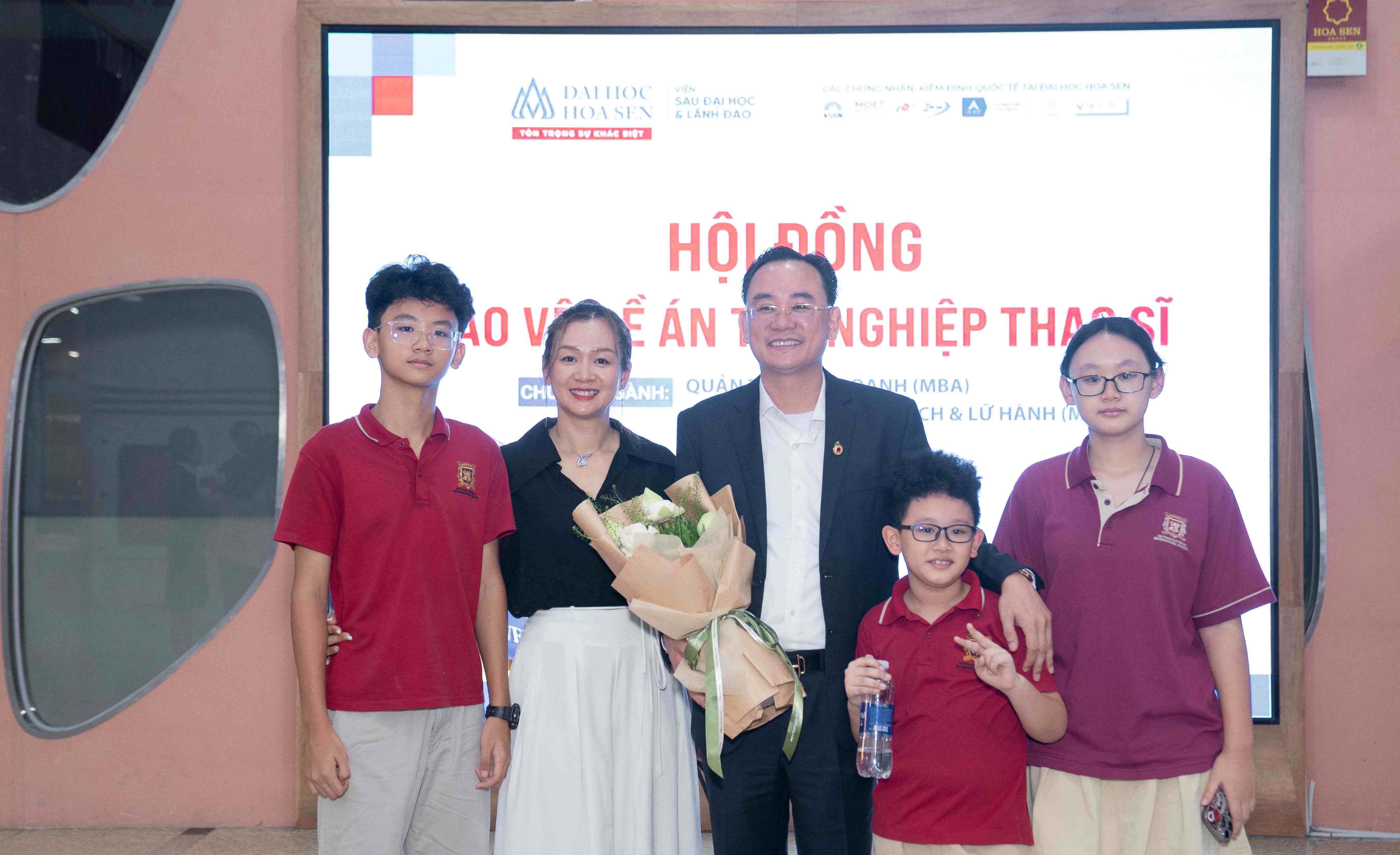 Học viên Quản trị kinh doanh (MBA) Đại học Hoa Sen bảo vệ đề án tốt nghiệp Thạc sĩ