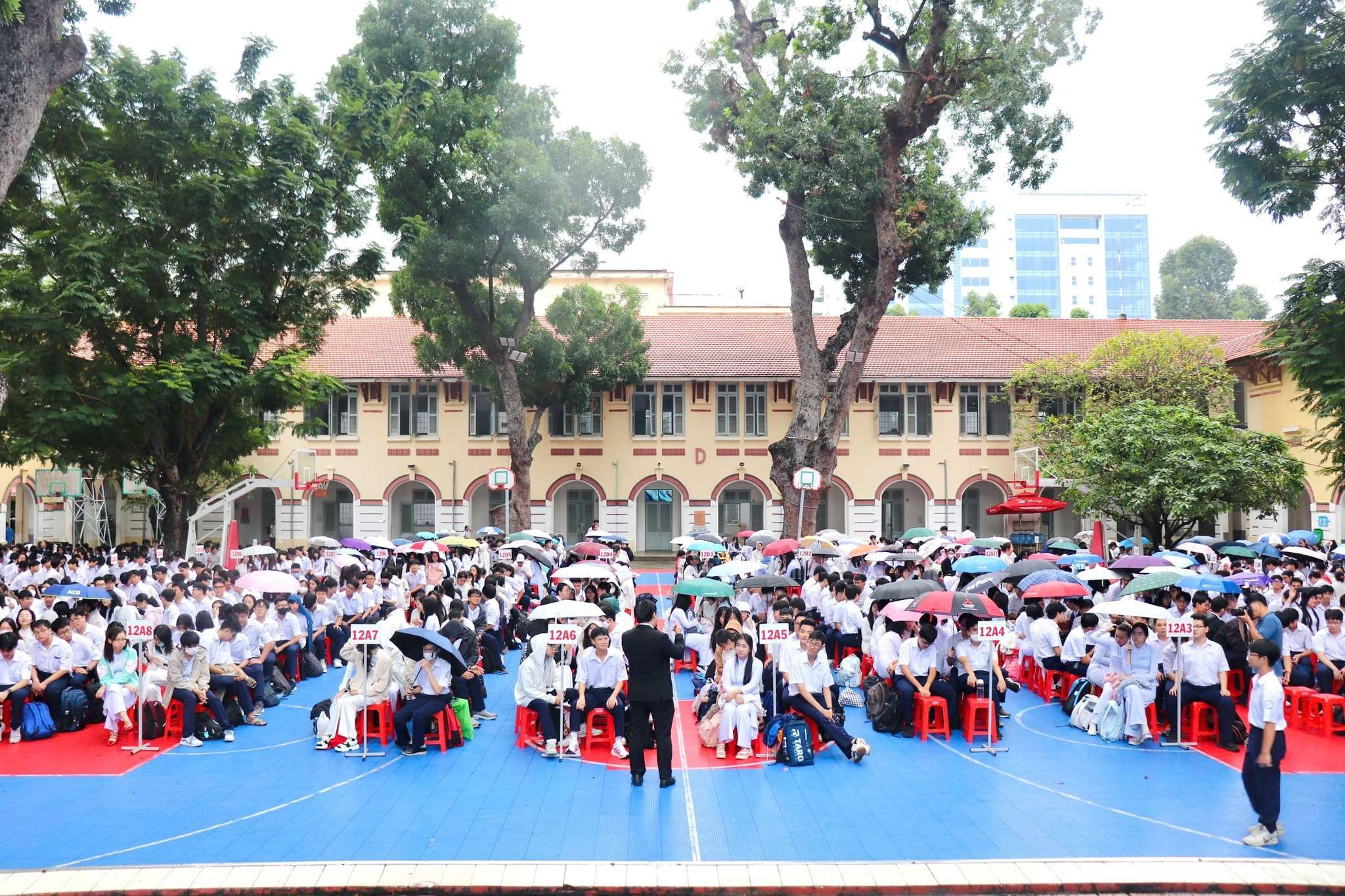 Đại học Hoa Sen tổ chức chương trình “Kiểm soát cảm xúc, làm chủ bản thân” cho học sinh THPT Marie Curie 2025