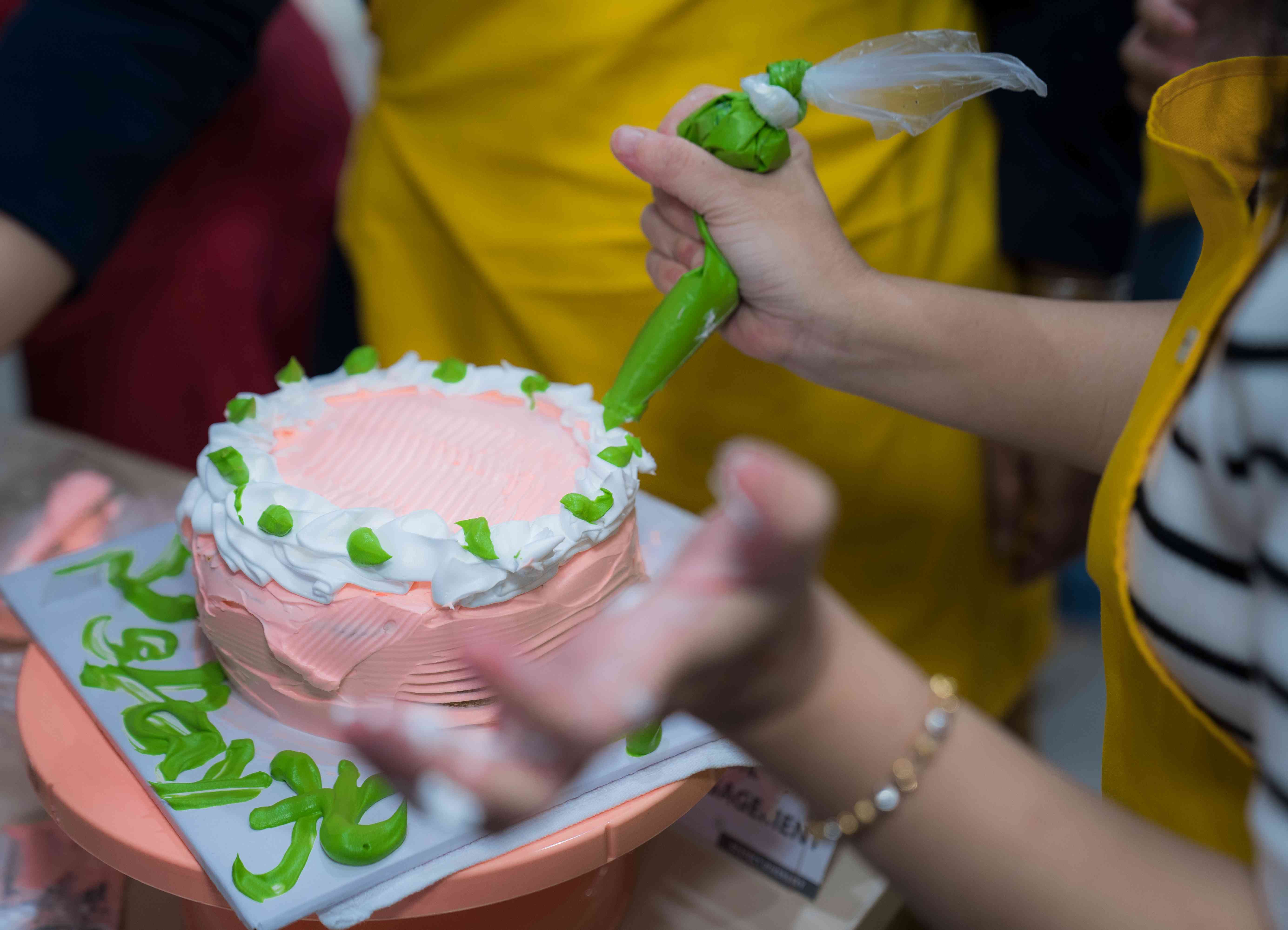 HSU mừng ngày Phụ nữ Việt Nam 20/10