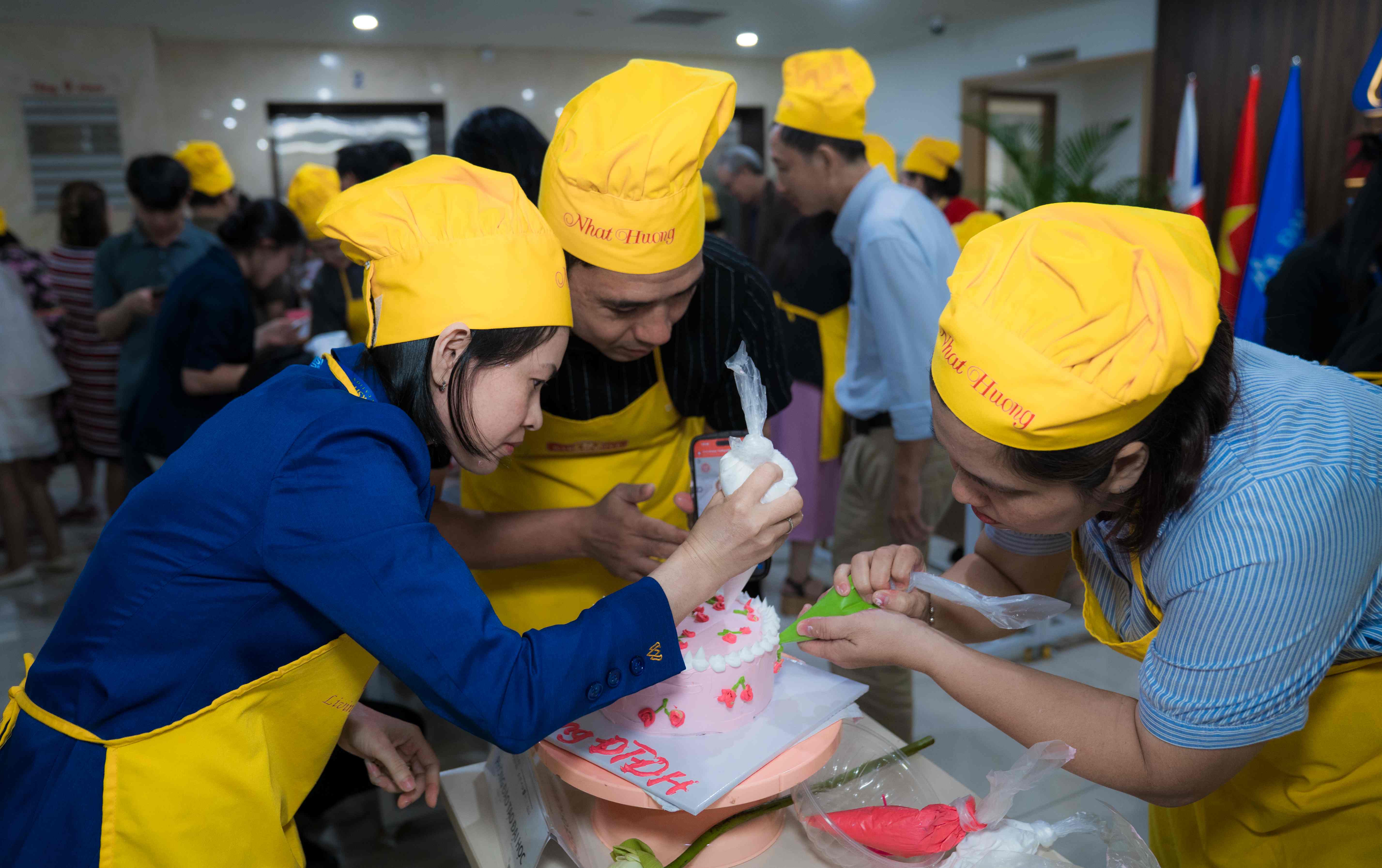 HSU mừng ngày Phụ nữ Việt Nam 20/10