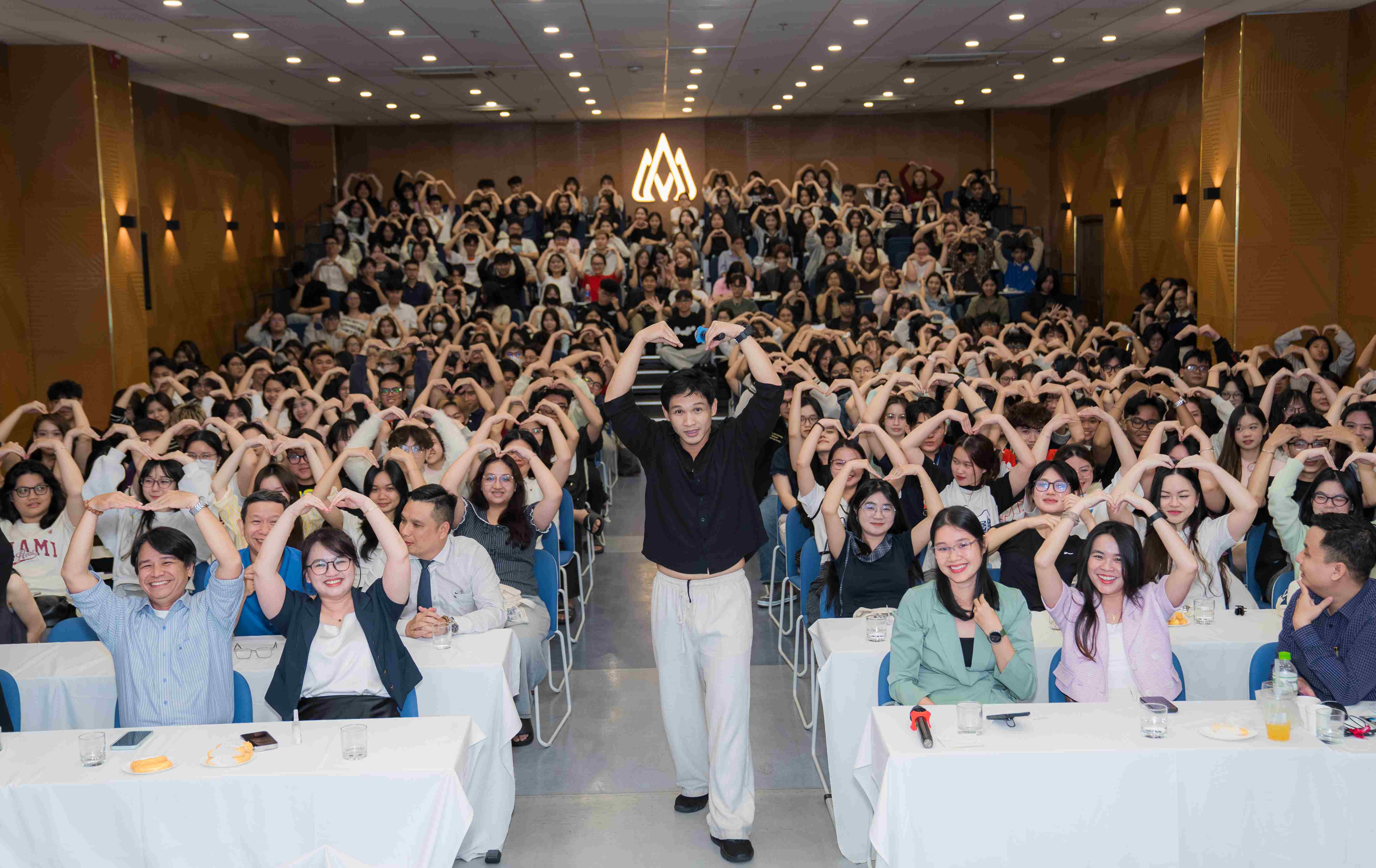 Khoa Marketing-Truyền thông HSU: Tuần lễ chào đón tân sinh viên