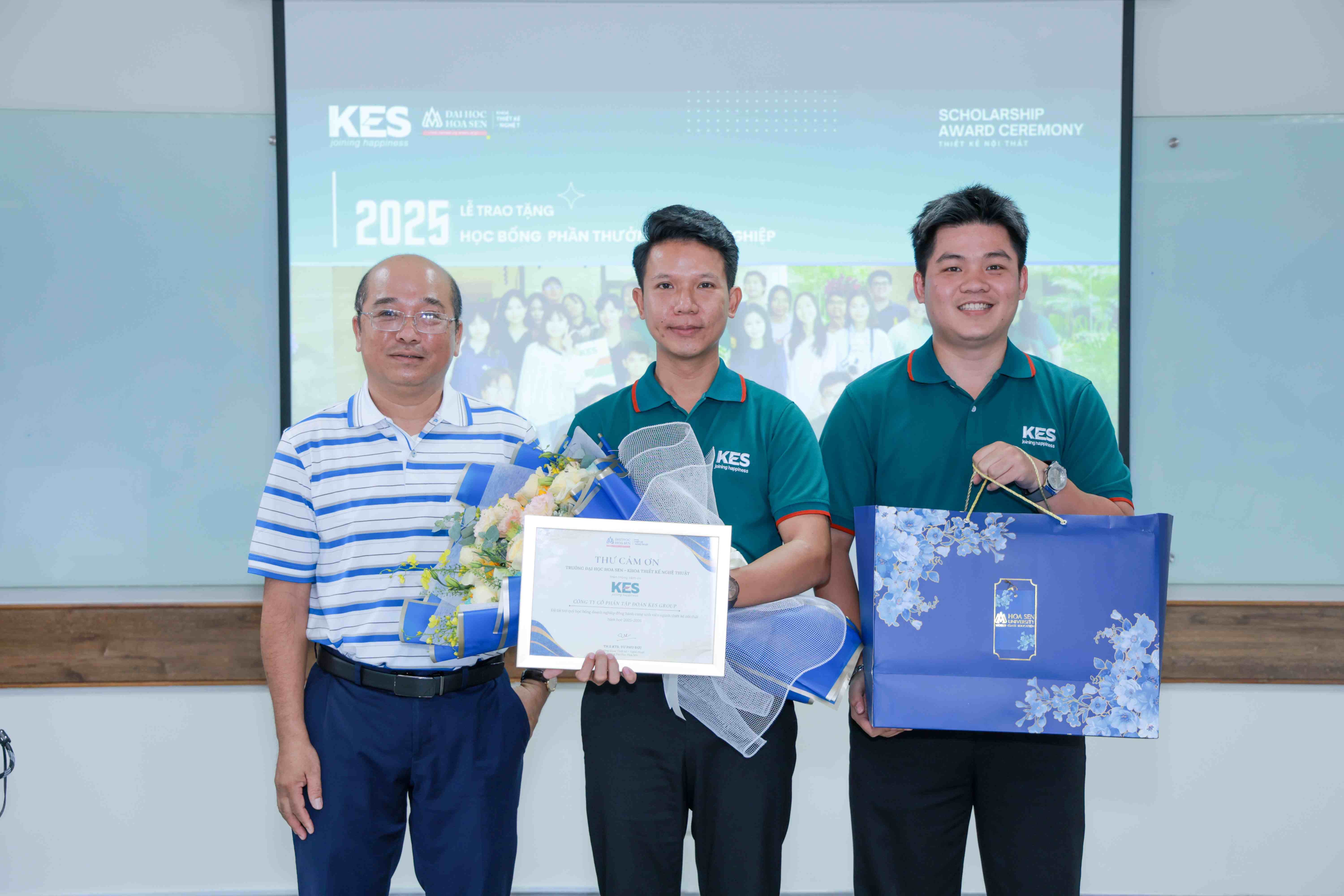 Sự kiện Trao học bổng cho sinh viên ngành thiết kế nội thất HSU