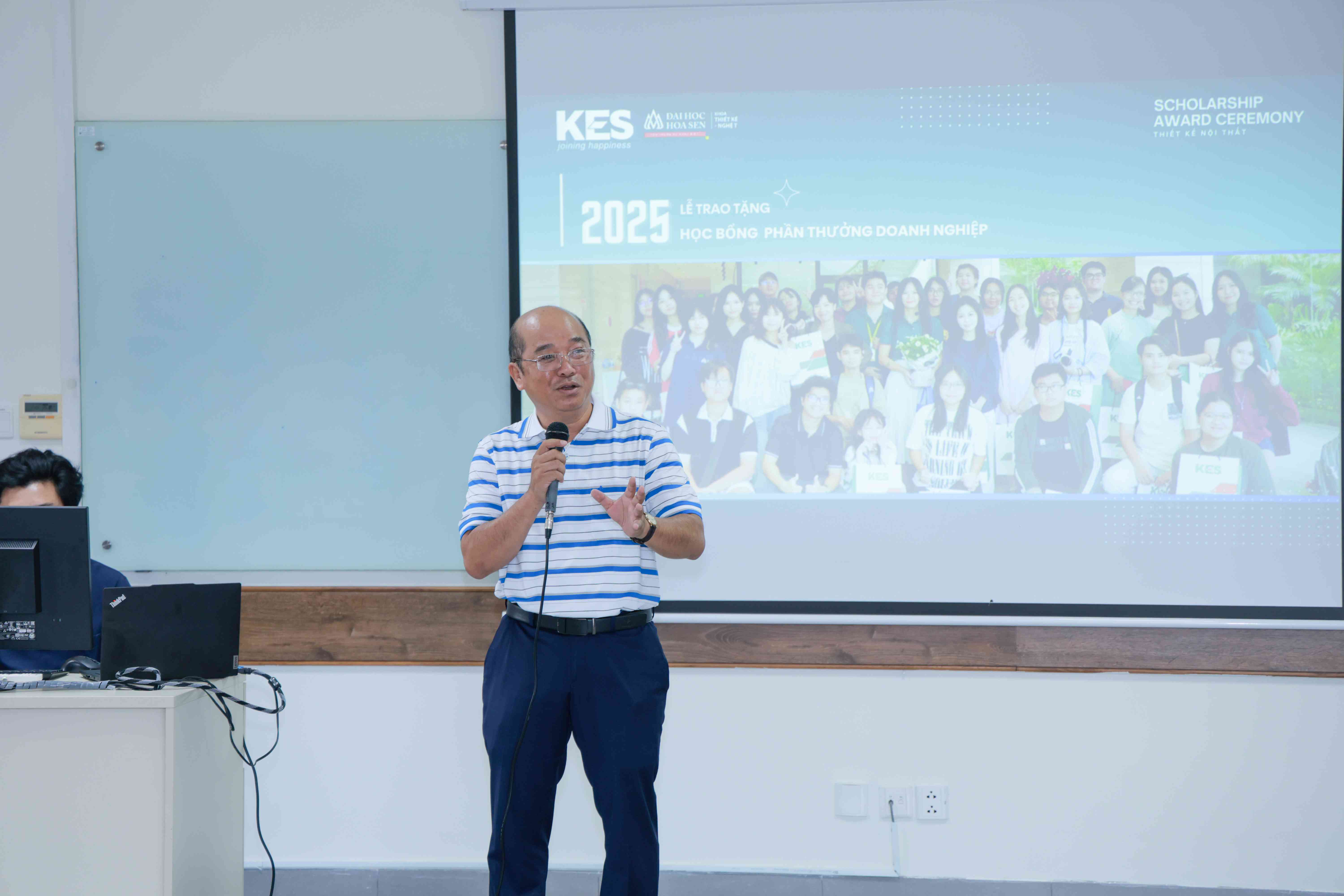 Sự kiện Trao học bổng cho sinh viên ngành thiết kế nội thất HSU