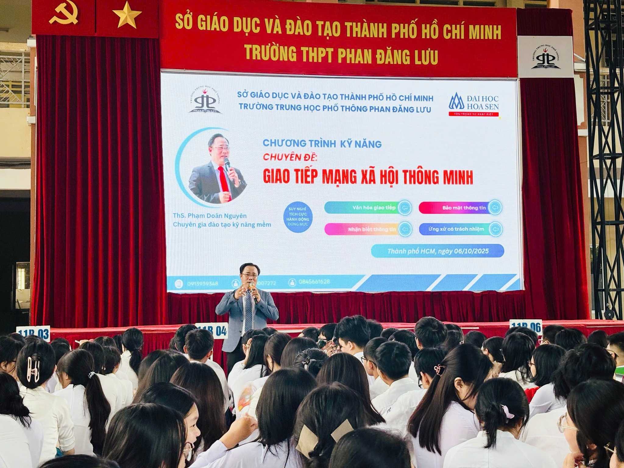 Đầu tuần đầy năng lượng cùng hơn 1.000 học sinh của Trường THPT Phan Đăng Lưu với chuyên đề 