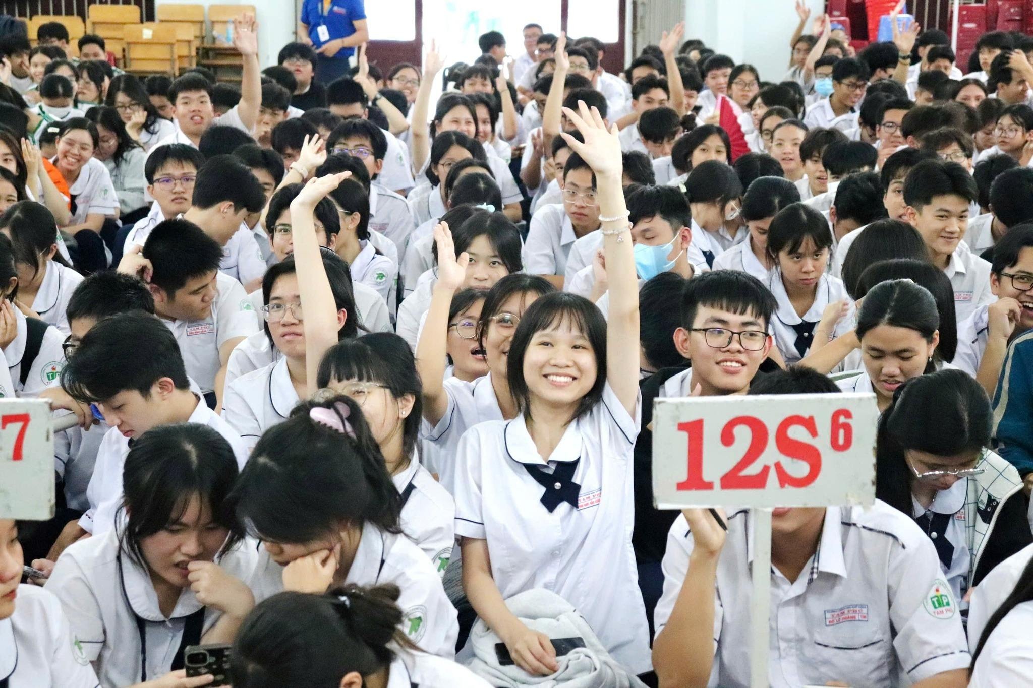 Hướng nghiệp cùng chuyên gia cùng THPT TAM PHÚ