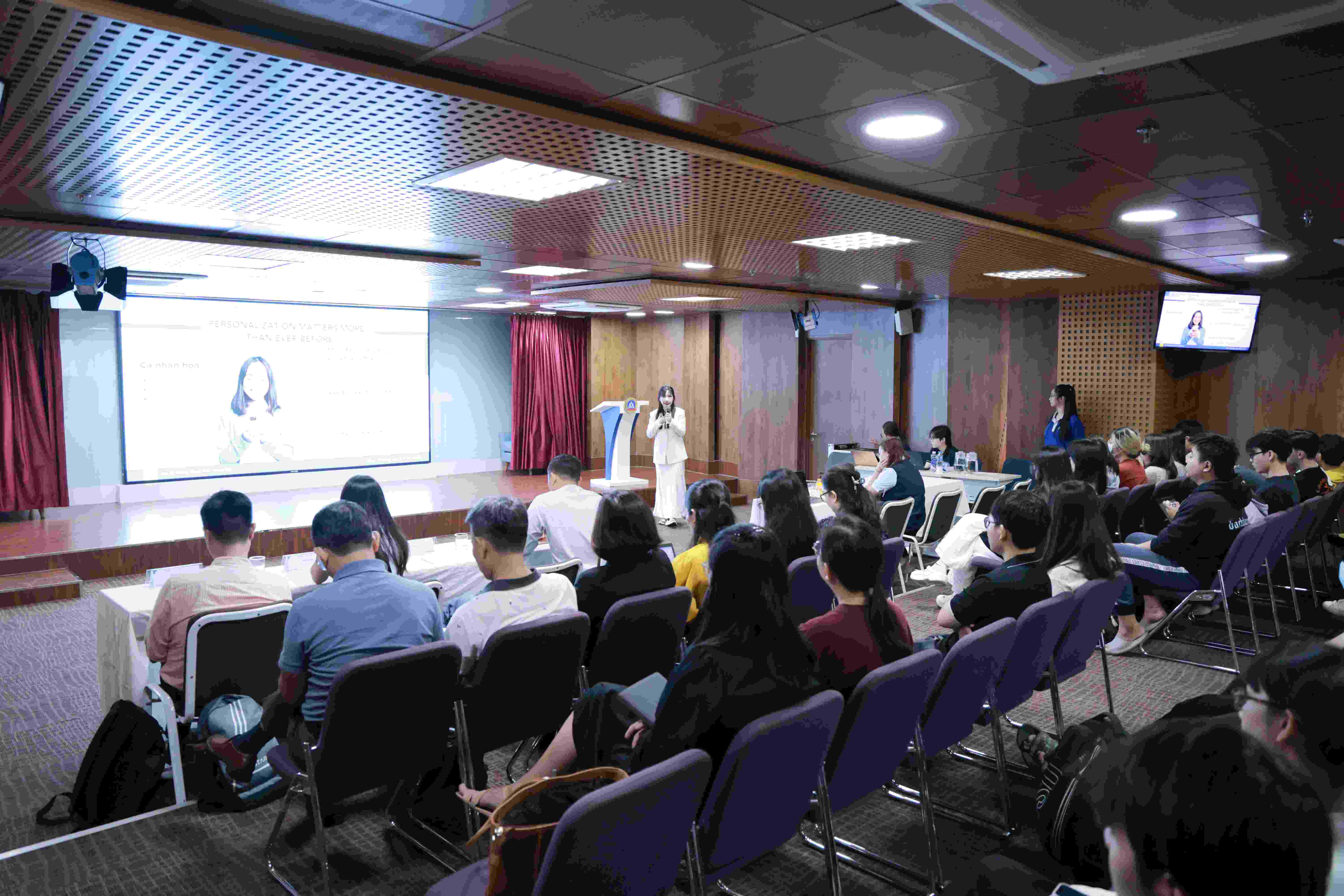 Workshop “Nền tảng dữ liệu và Cá nhân hóa trải nghiệm khách hàng”