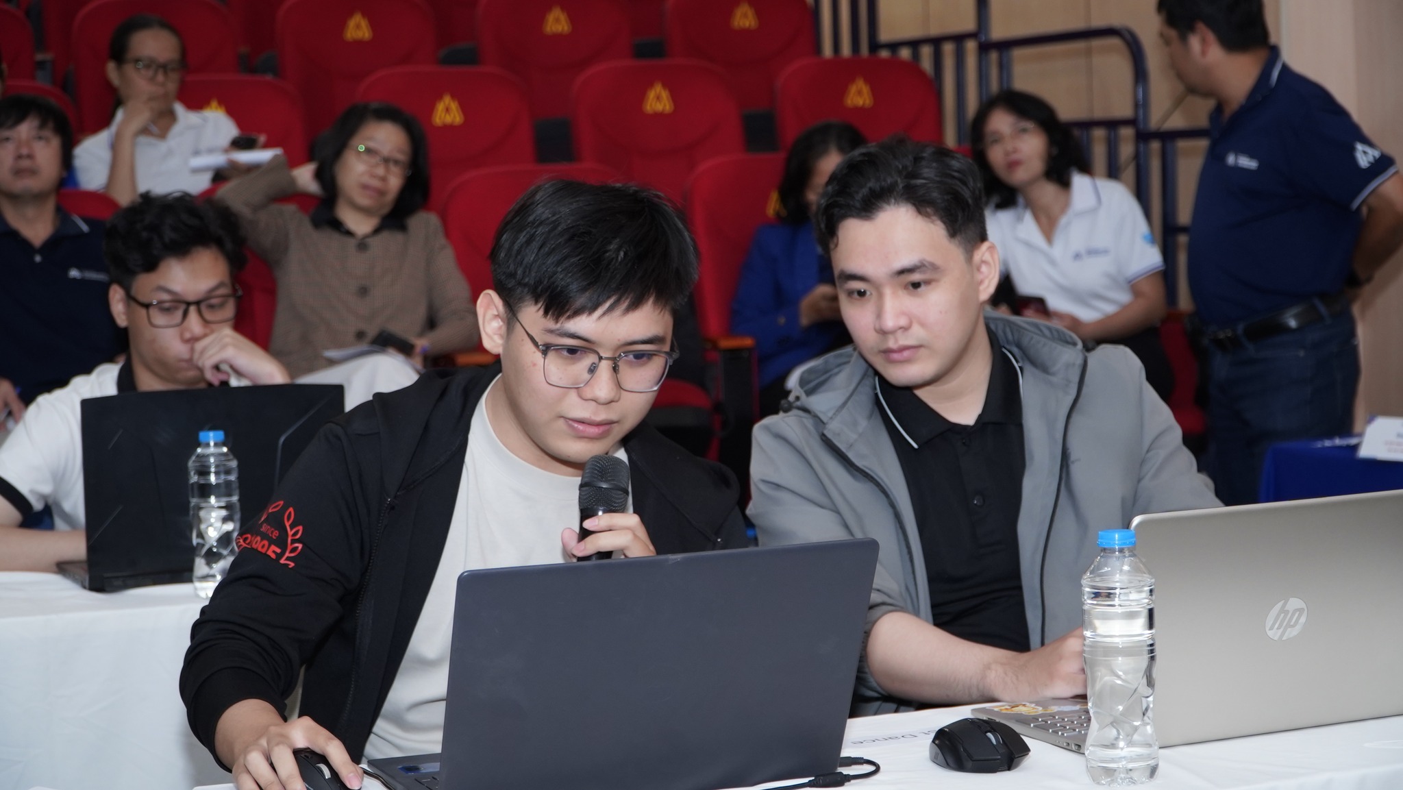 Cuộc thi HSU Vibe Coding Talents 2025
