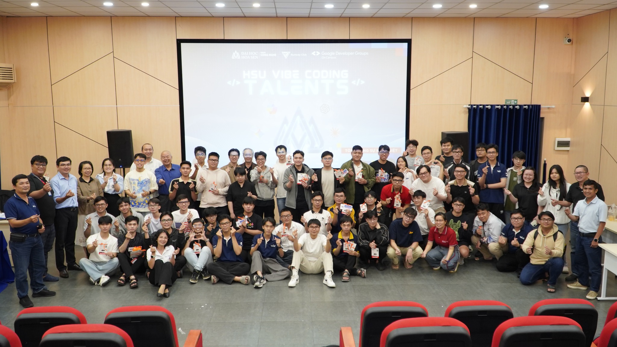 Học đại học đạt chuẩn quốc tế HSU