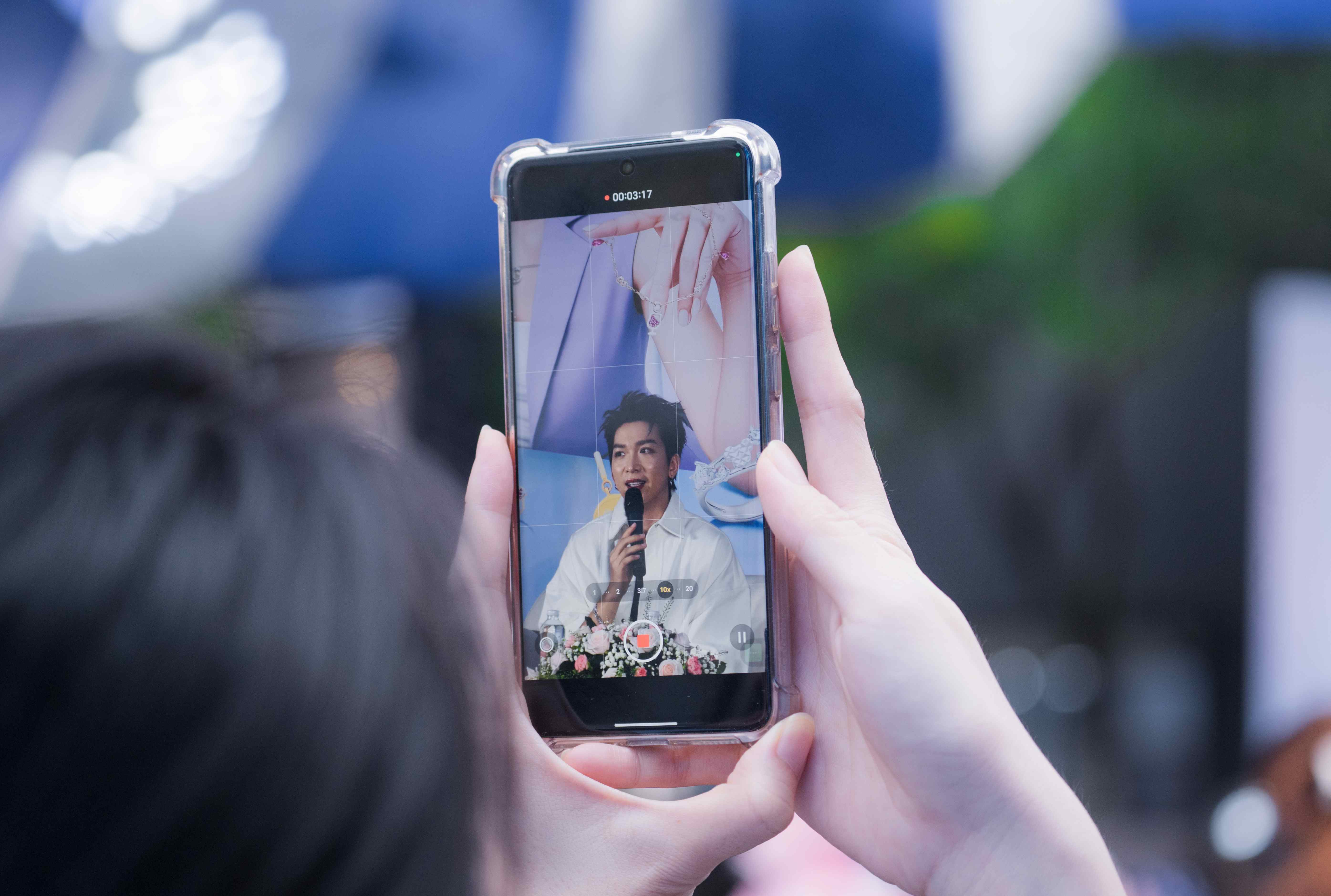 Sinh viên HSU "cháy" cùng PNJ Uni Tour 2025