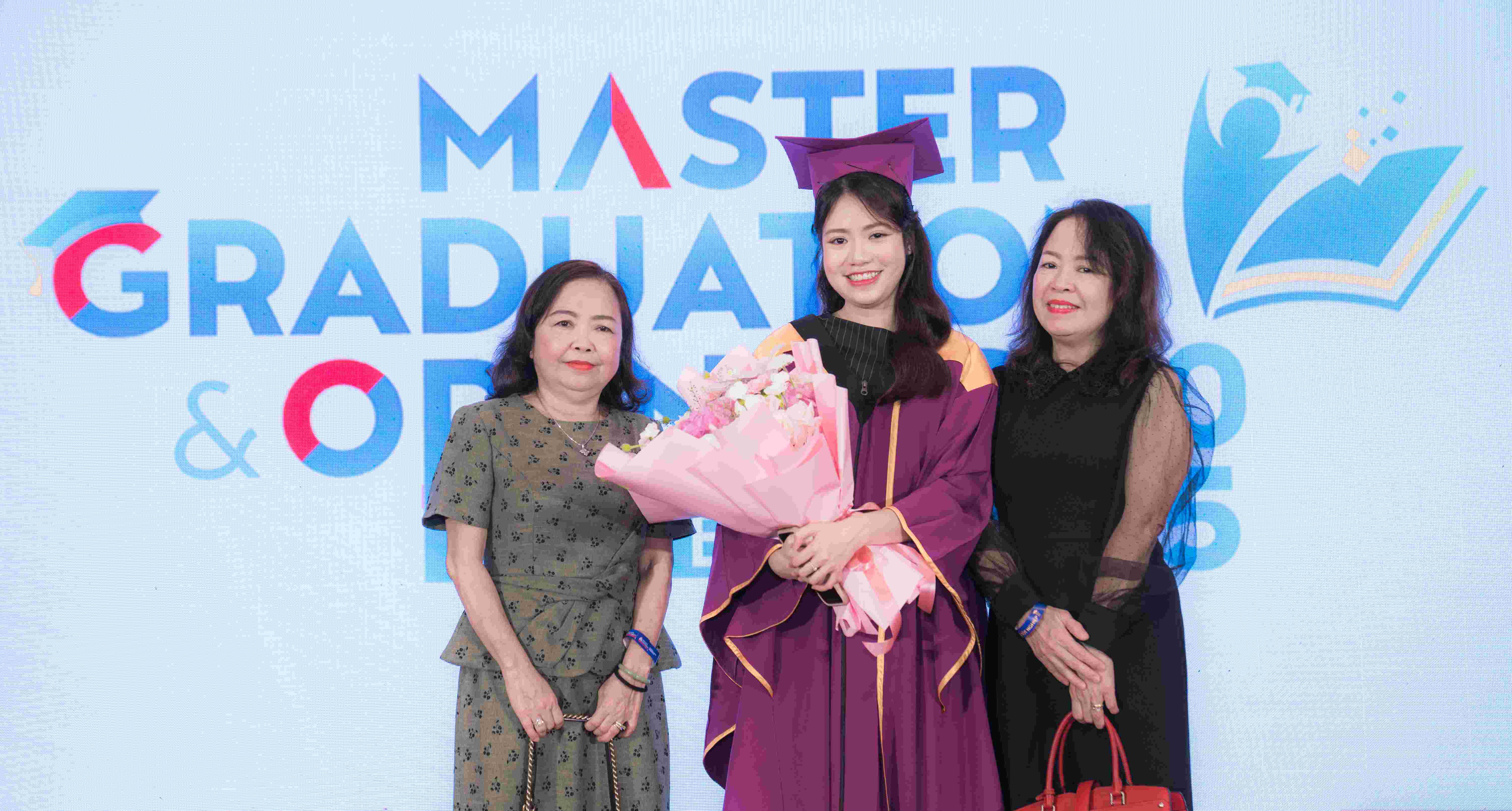 Lễ tốt nghiệp thạc sĩ, lễ khai giảng 2025-2026- Viện sau đại học và Lãnh đạo Đại học Hoa Sen