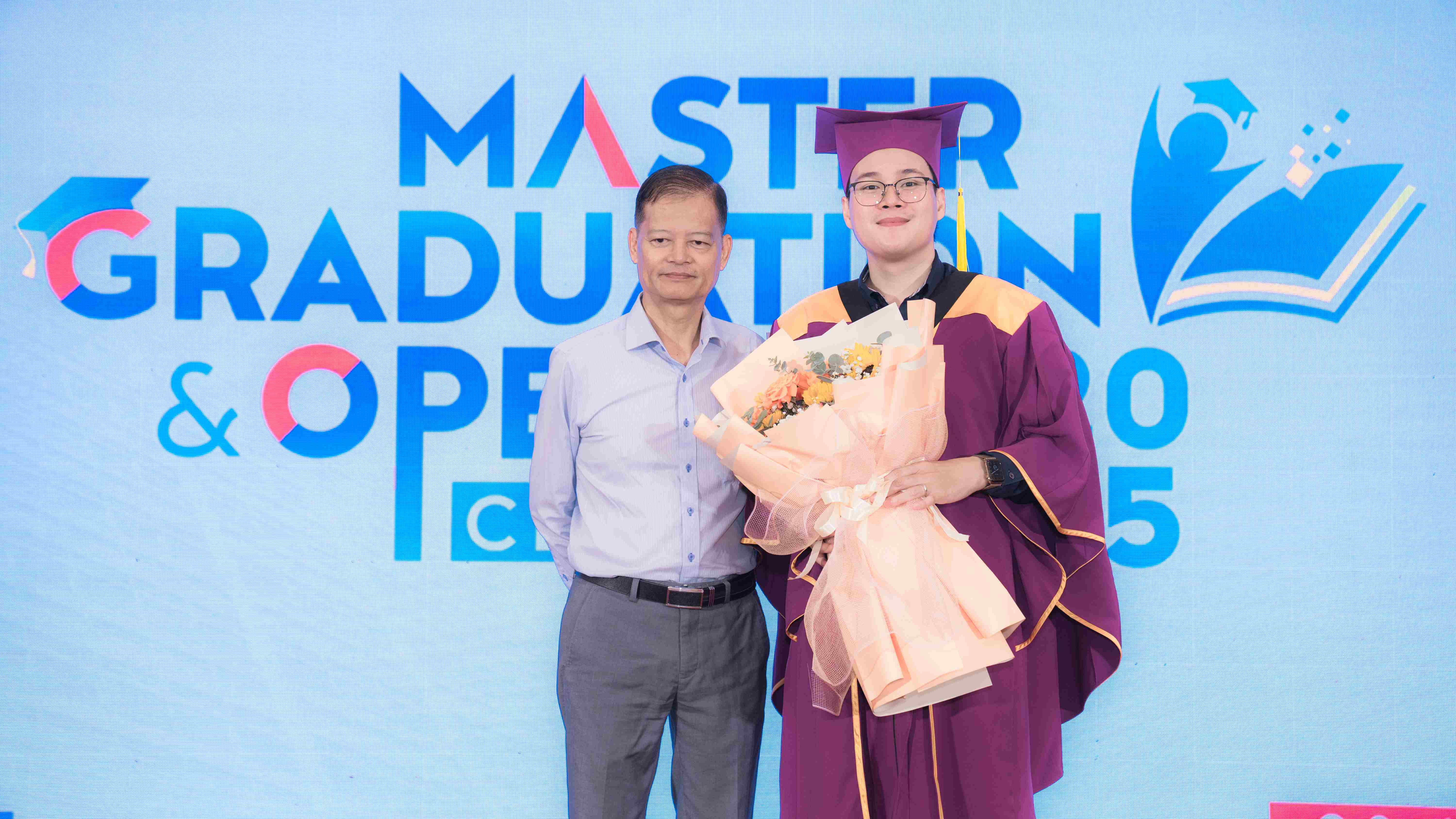 Lễ tốt nghiệp thạc sĩ, lễ khai giảng 2025-2026- Viện sau đại học và Lãnh đạo Đại học Hoa Sen