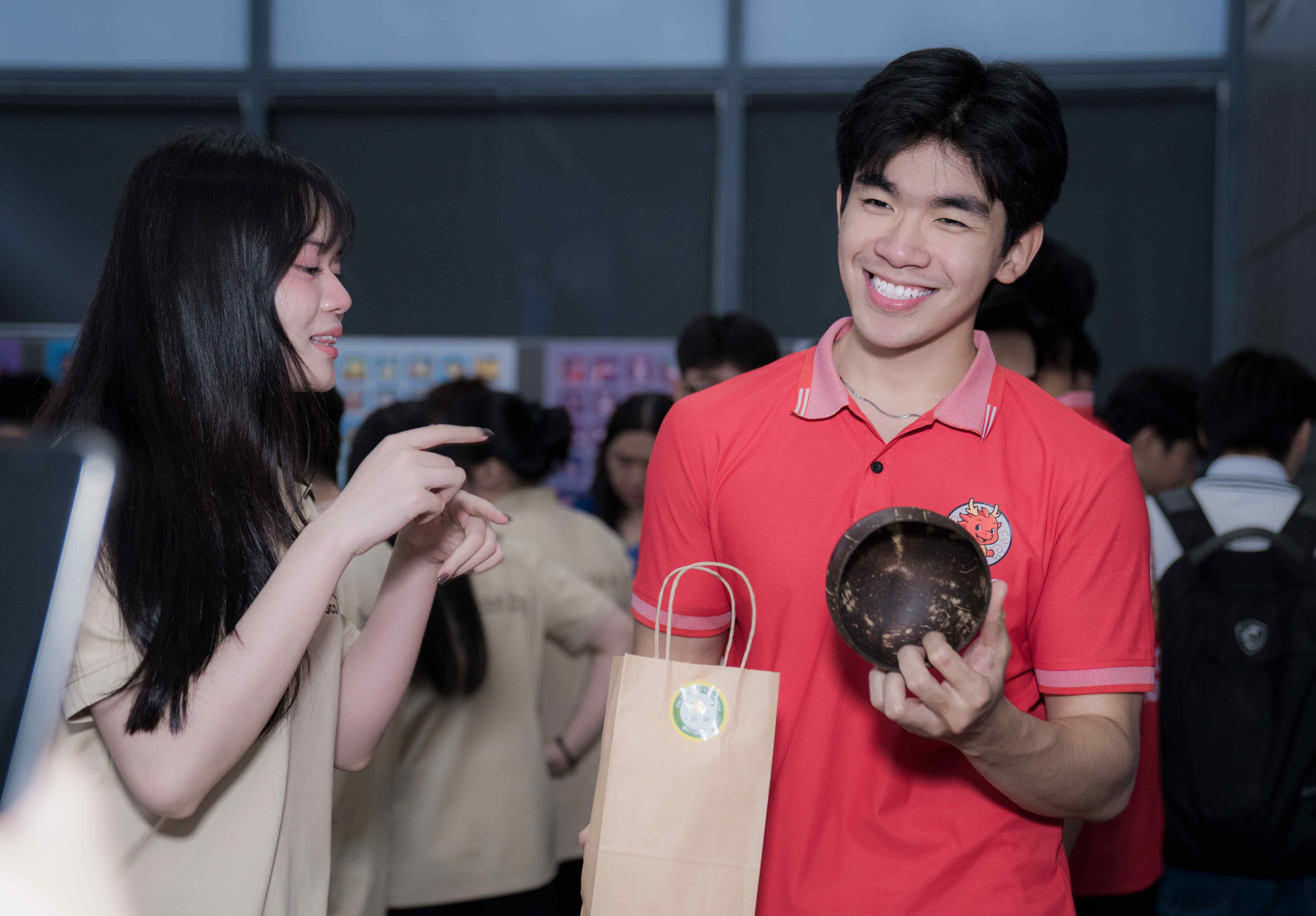 Ra mắt và trưng bày mô hình kinh doanh - Cuộc thi Nhà quản trị tài ba 2025